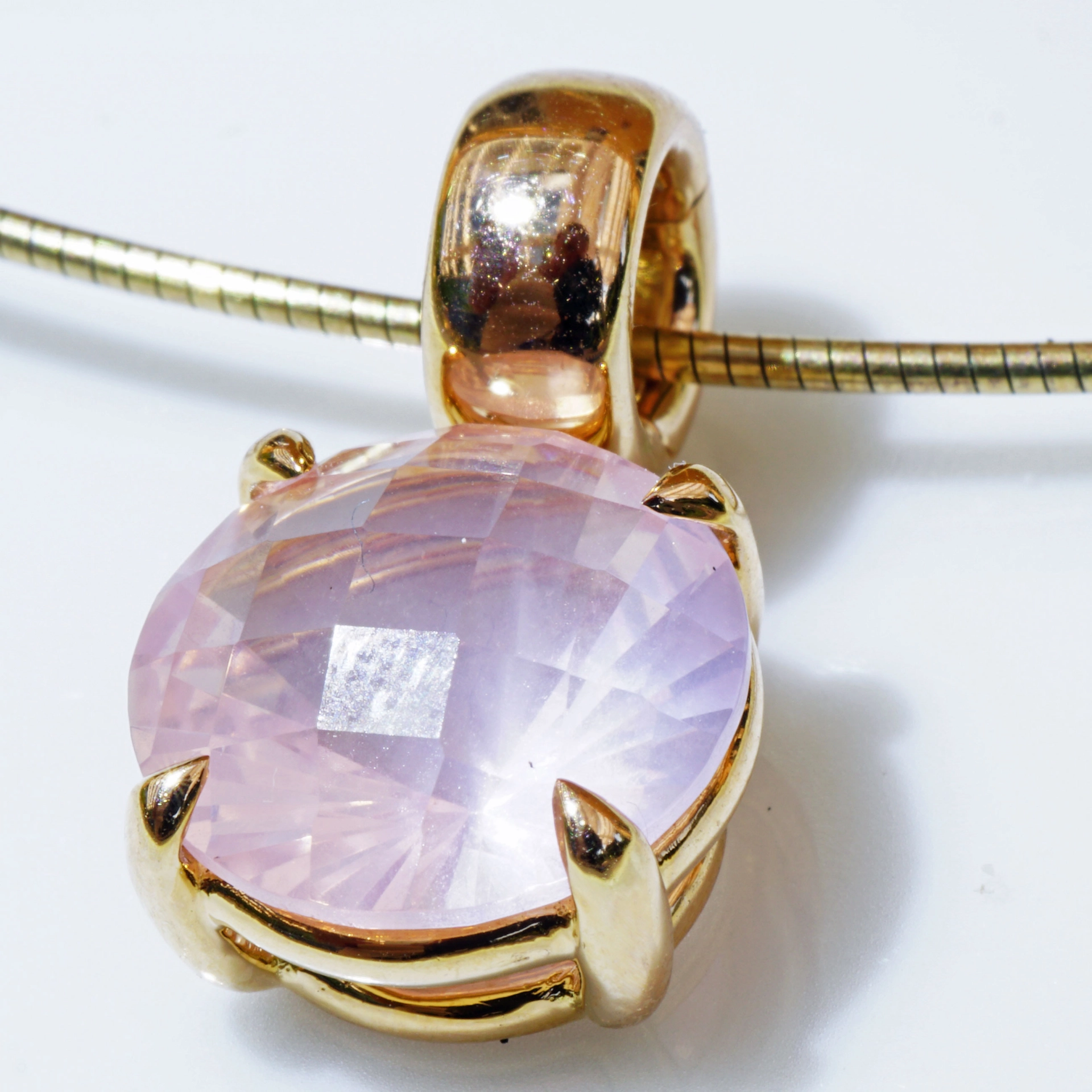 Rosequarz 18 kt Solid handcrafted Rosequartz Pendant made in Italy