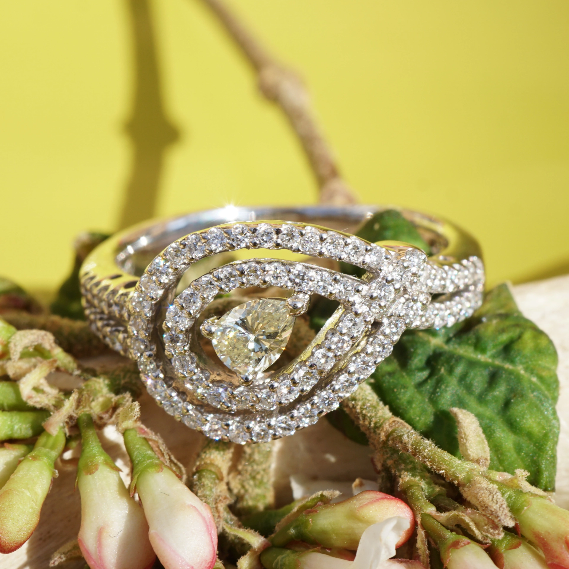 Diamond Drop Ring 18 kt White Gold 0.62 ct...ready for the Gala Diner