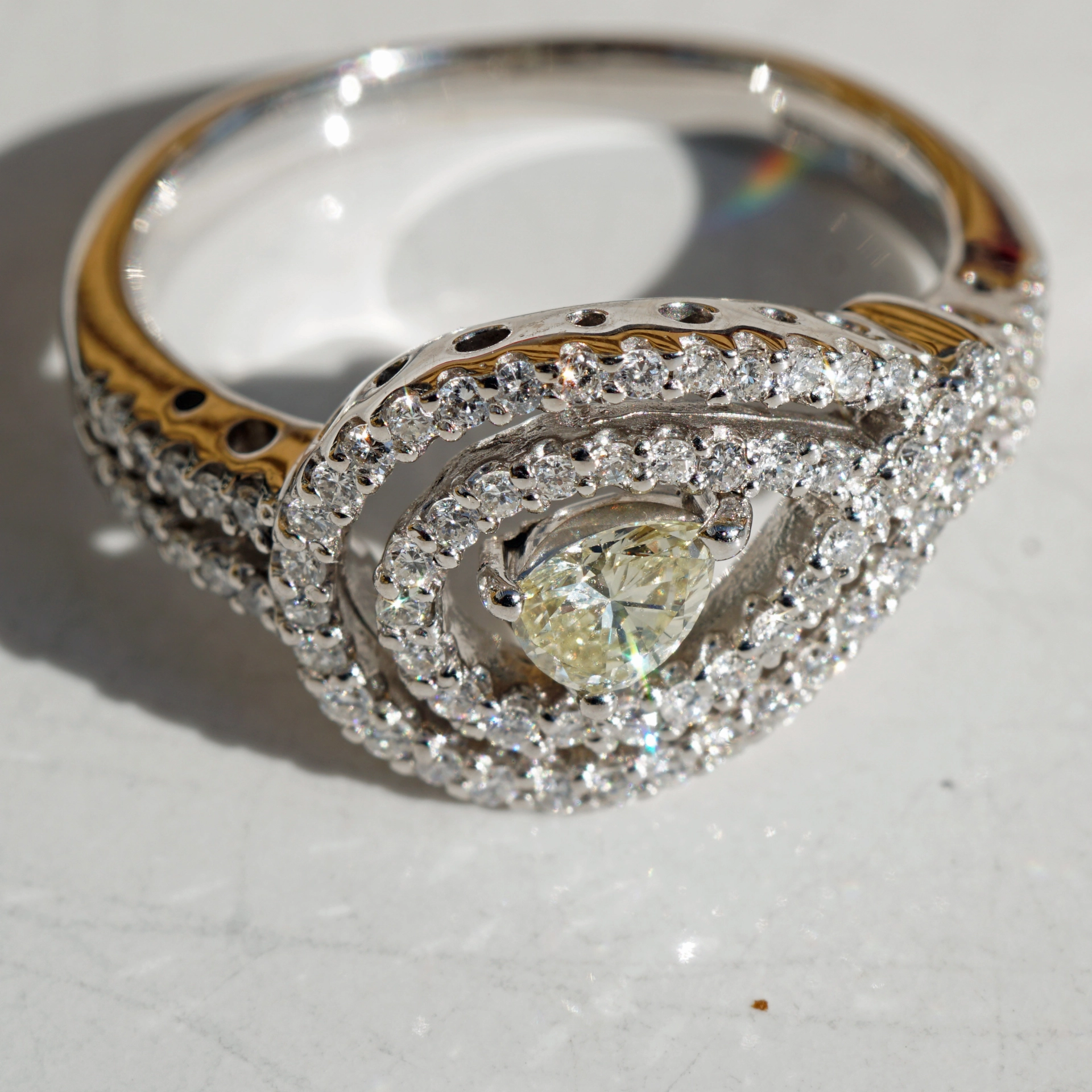 Diamond Drop Ring 18 kt White Gold 0.62 ct...ready for the Gala Diner