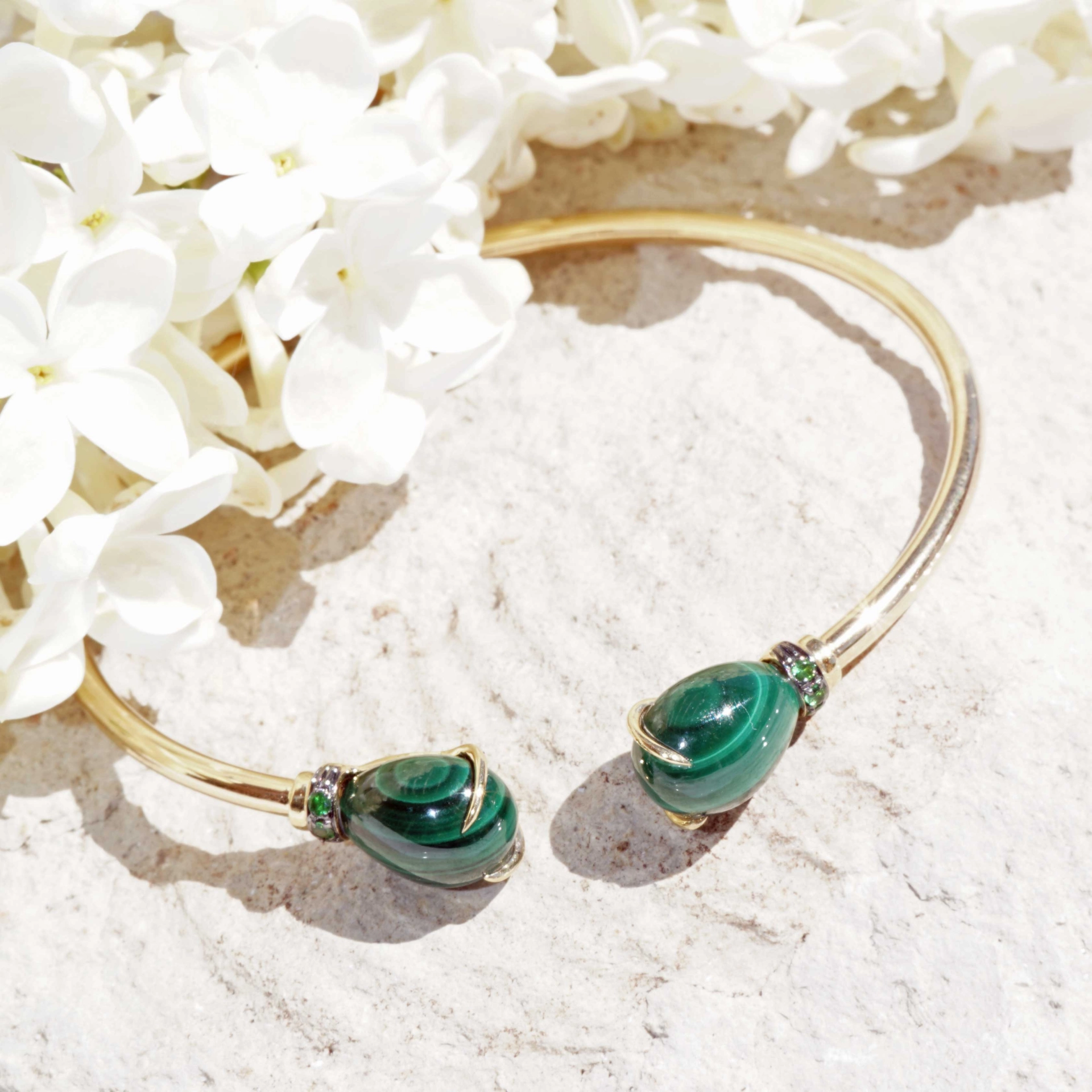 Malachite Tsavorithe Bracelet 18 kt Yellowgold 7 ct ...very nice and elegant!