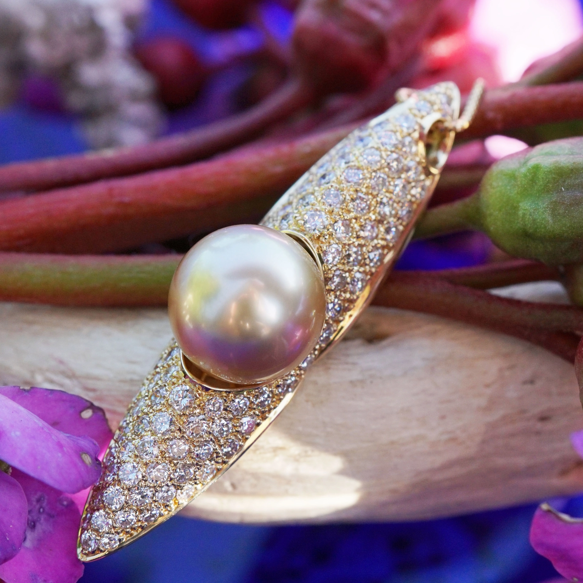 Südsee Zuchtperl Brillant Anhänger 1.14 ct TW / VS 750er Gold mit Kette