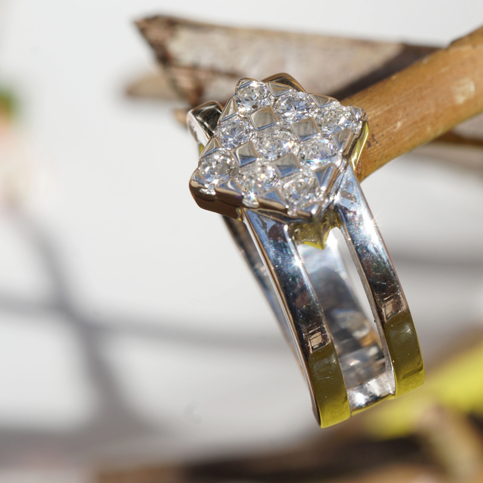 Rhombos Diamond Ring 18 kt White Gold 0.50 ct TW VVS-VS