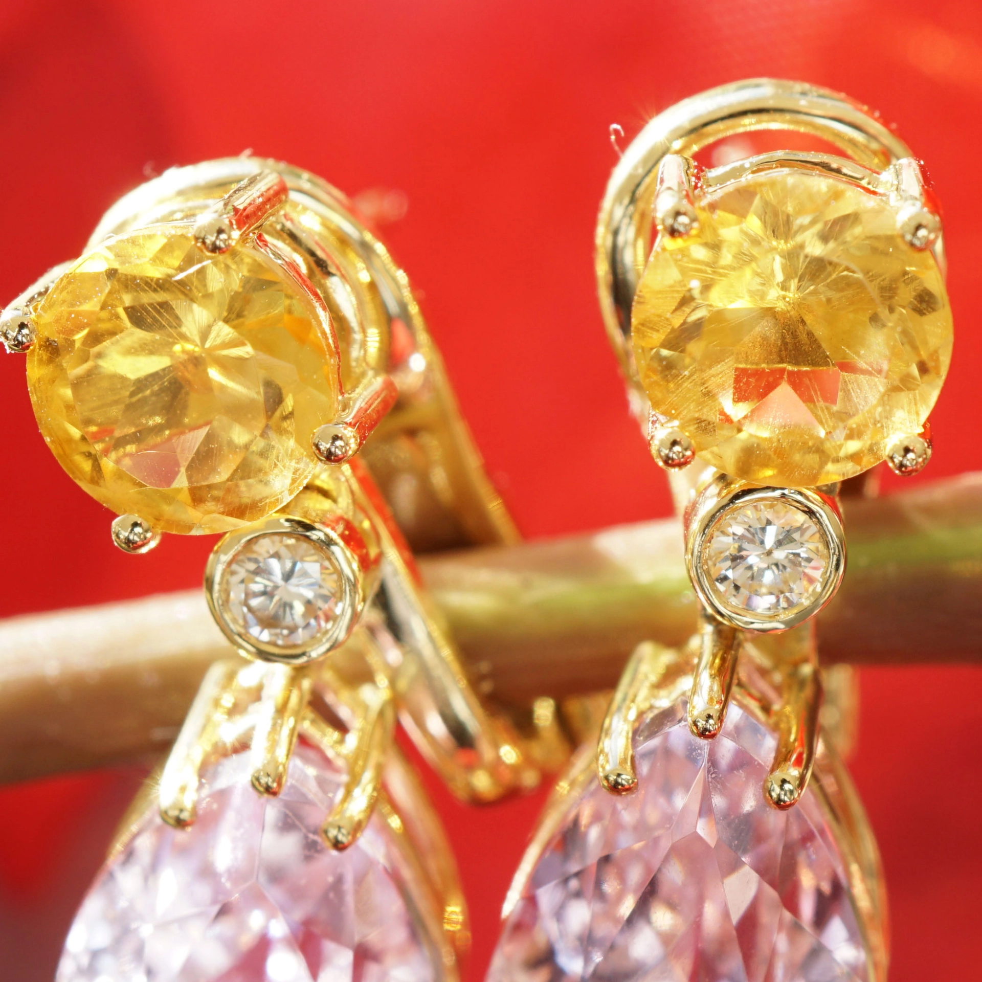 Kunzit Citrin Ohrhänger mit Brillanten in 750er Gelbgold Bloomy Passion