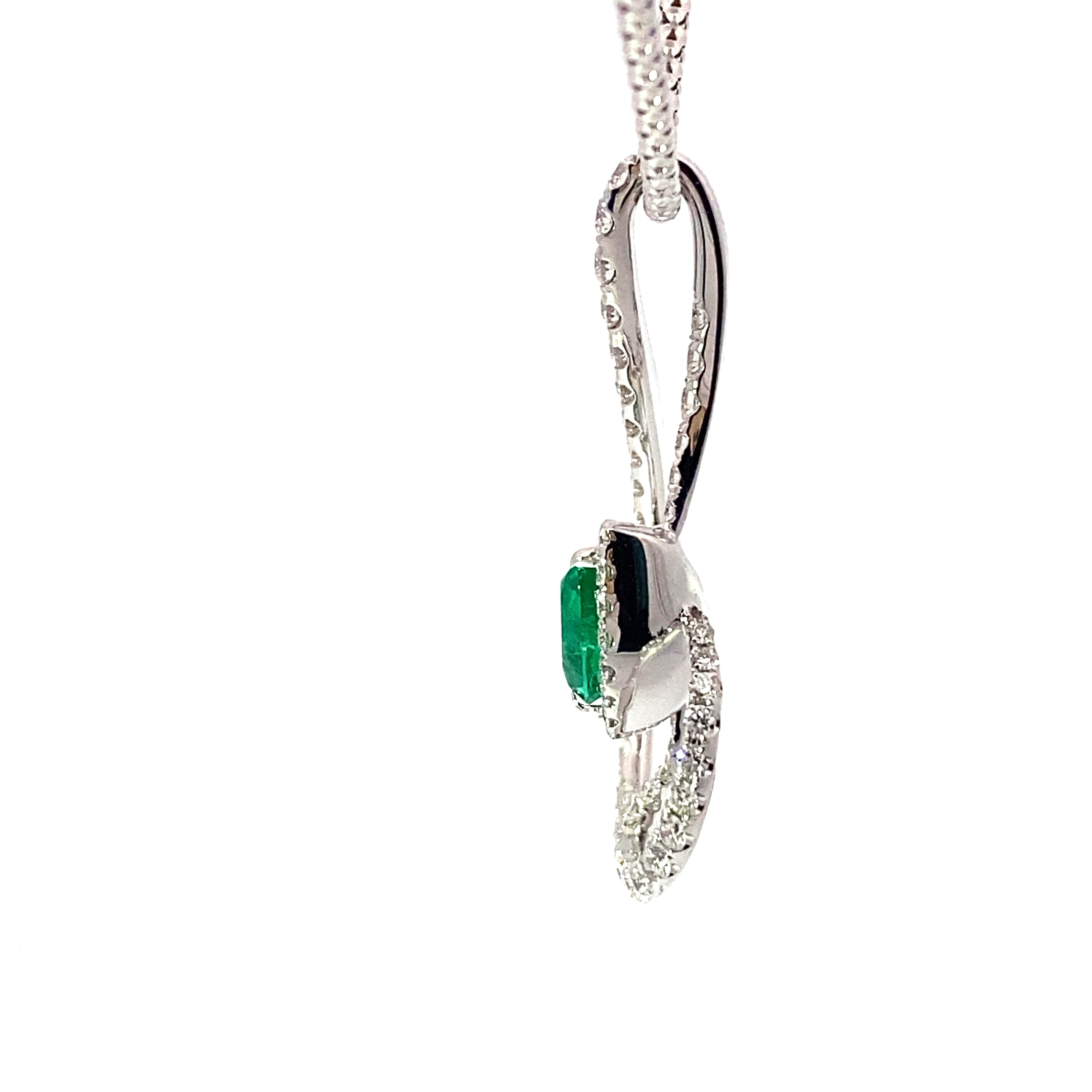 Diamond Emerald Necklace....18 kt Whitegold....bright vivid green Emeraldcolor