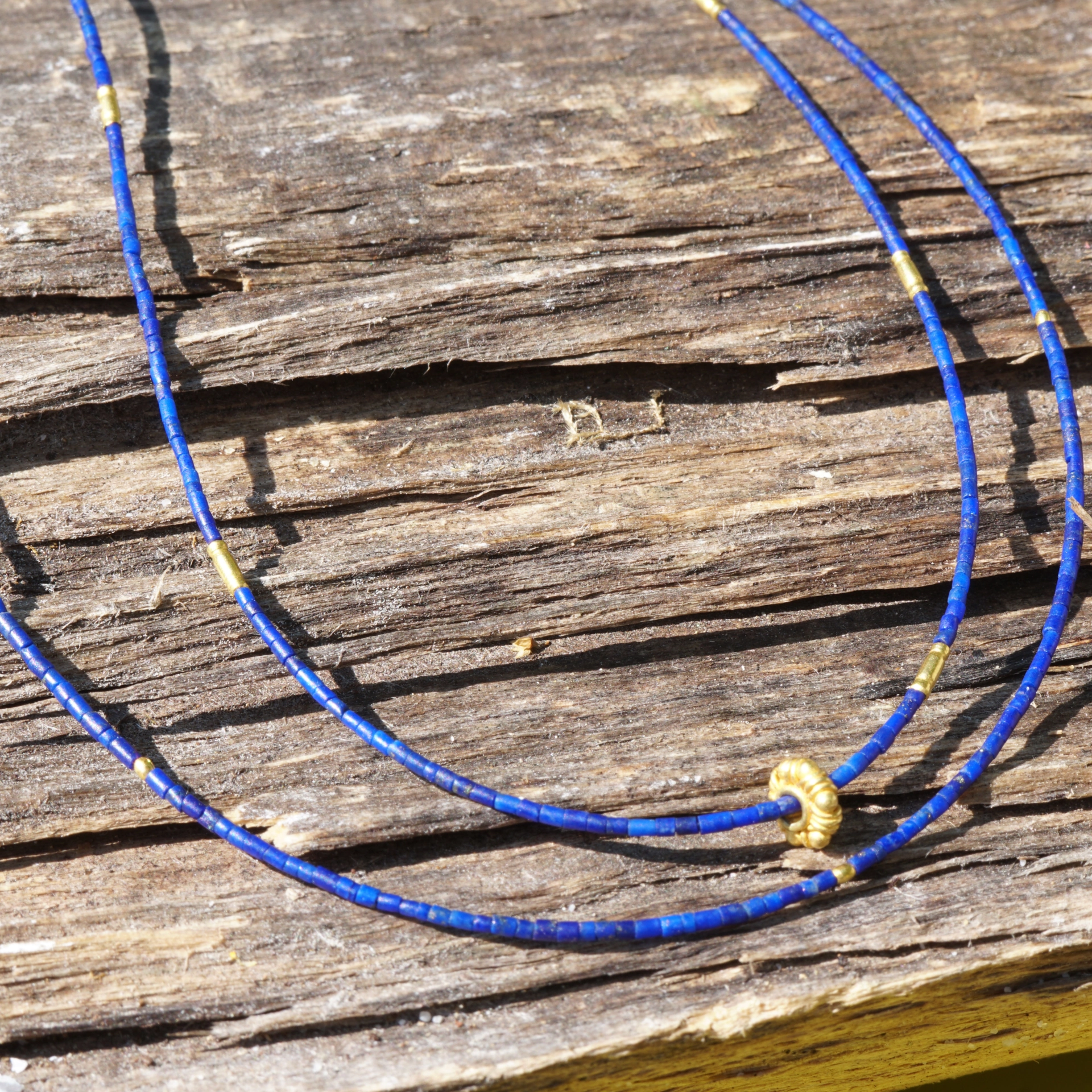 Lapis Lazuli Necklace ...out of Kleopatra´ s treasure box...with 900er fine gold