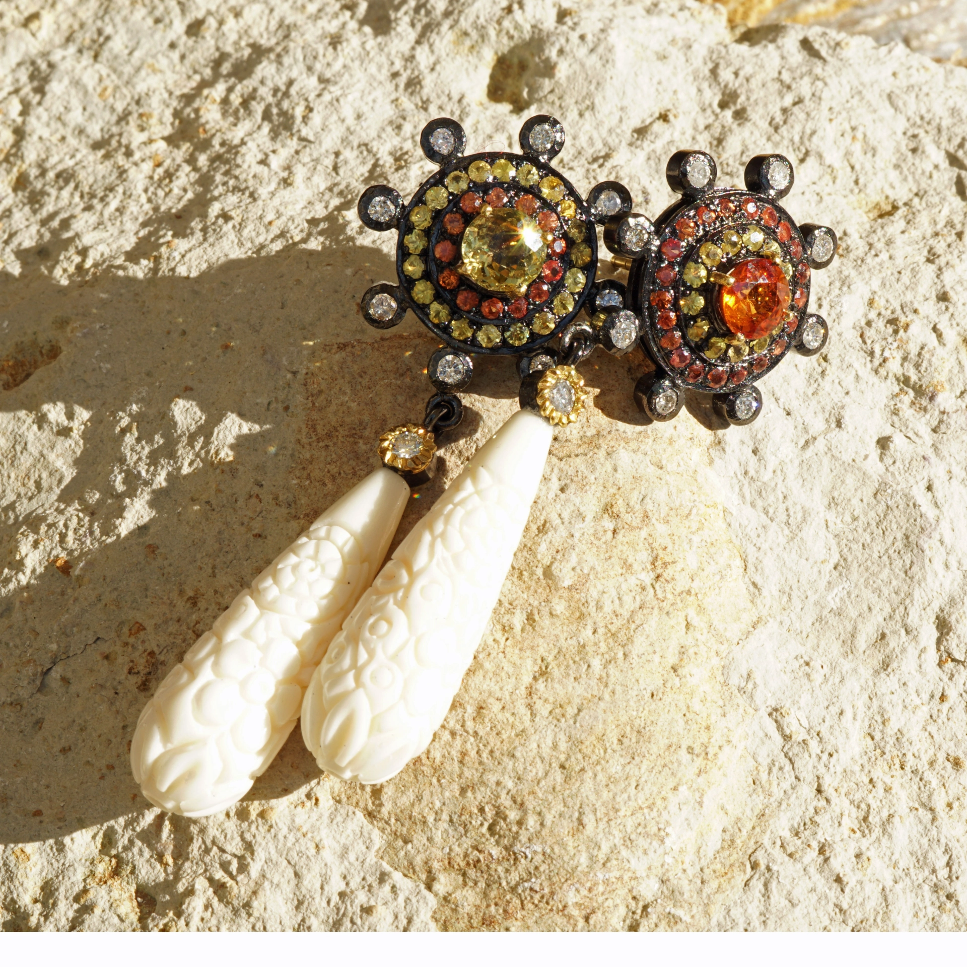 Padparadscha saphire  carved bone magnificent jewelry a thousand and 1 night tale