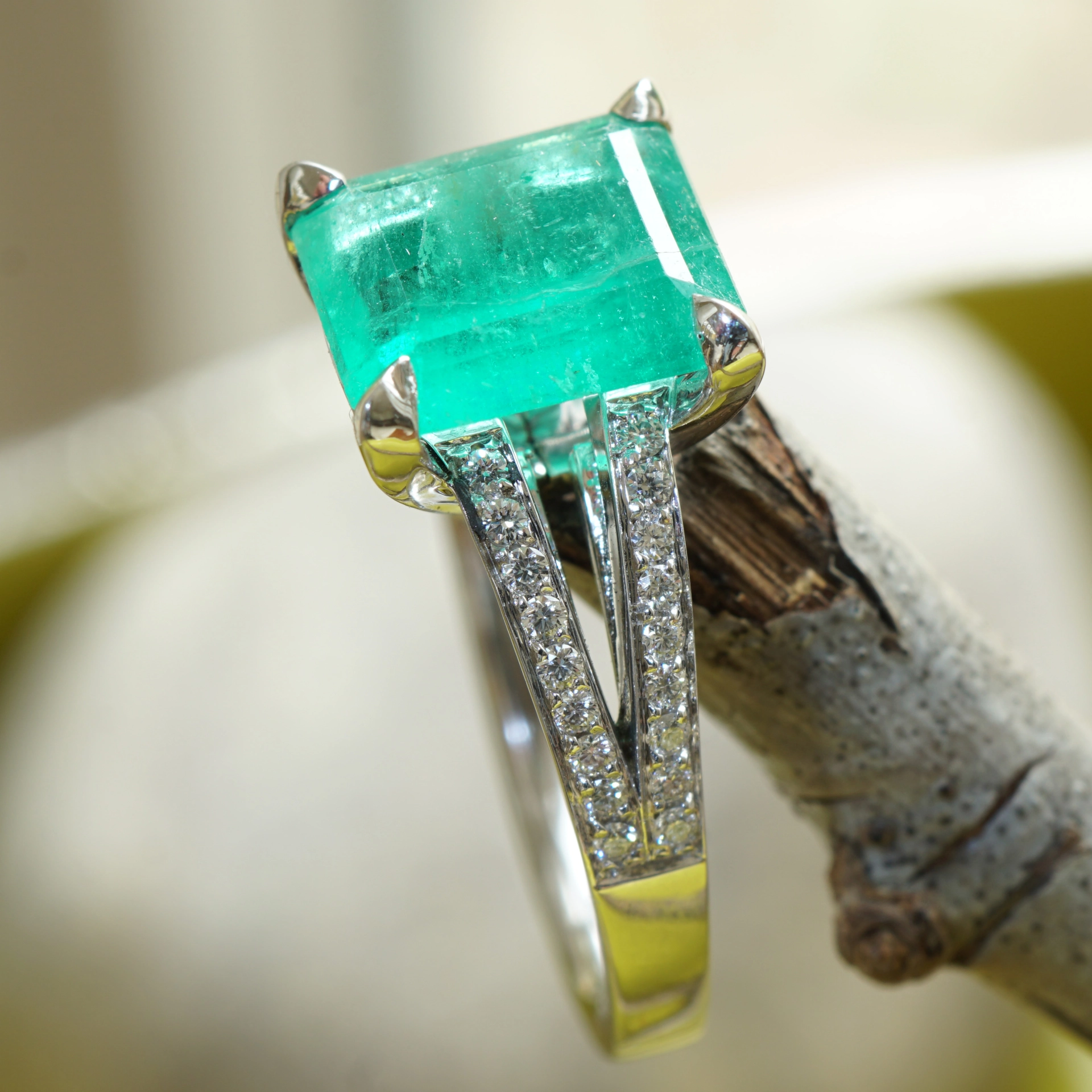 Smaragd Brillant Ring 750er Weissgold 7.82 ct 0.21 ct designed in Valenza