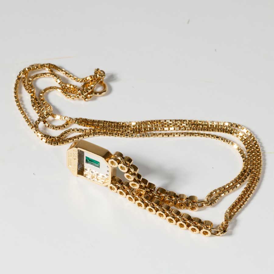 Emerald Platinum Necklace as a classic... beautiful and elegant...0.58 ct