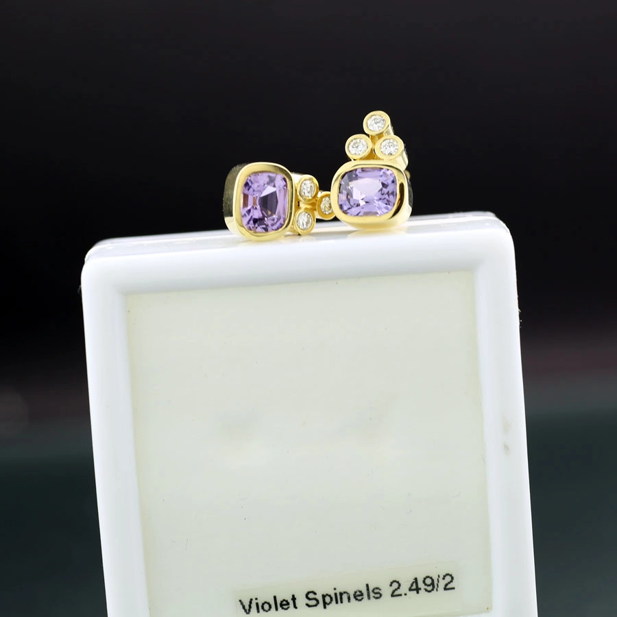 Farbenjäger Kollektion*Iris blue*Spinell Brillant Ohrstecker 585er Gold total 2.49ct