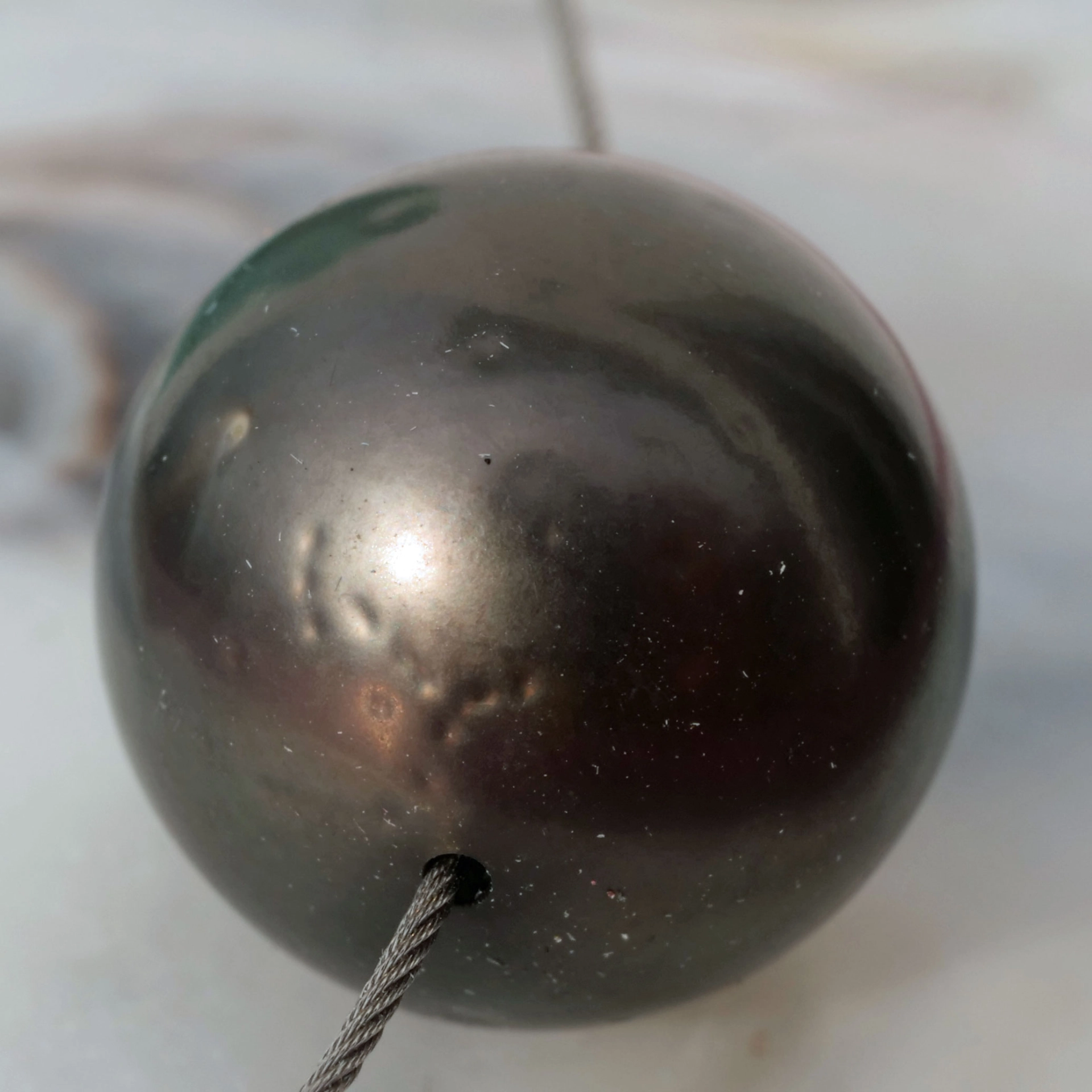 Tahititian Pearl Necklace...modern Choker 12,4 mm anthracite with bonze-colored Overtone