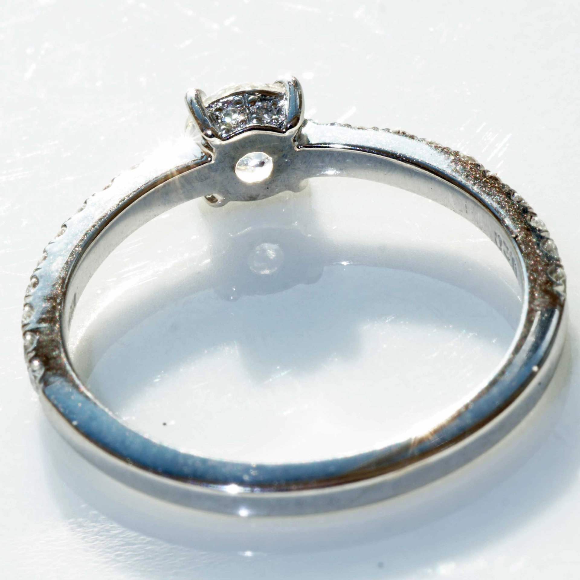 Diamond Ring 750 Whitegold 0.29 0.20 ct Understatement Ring 