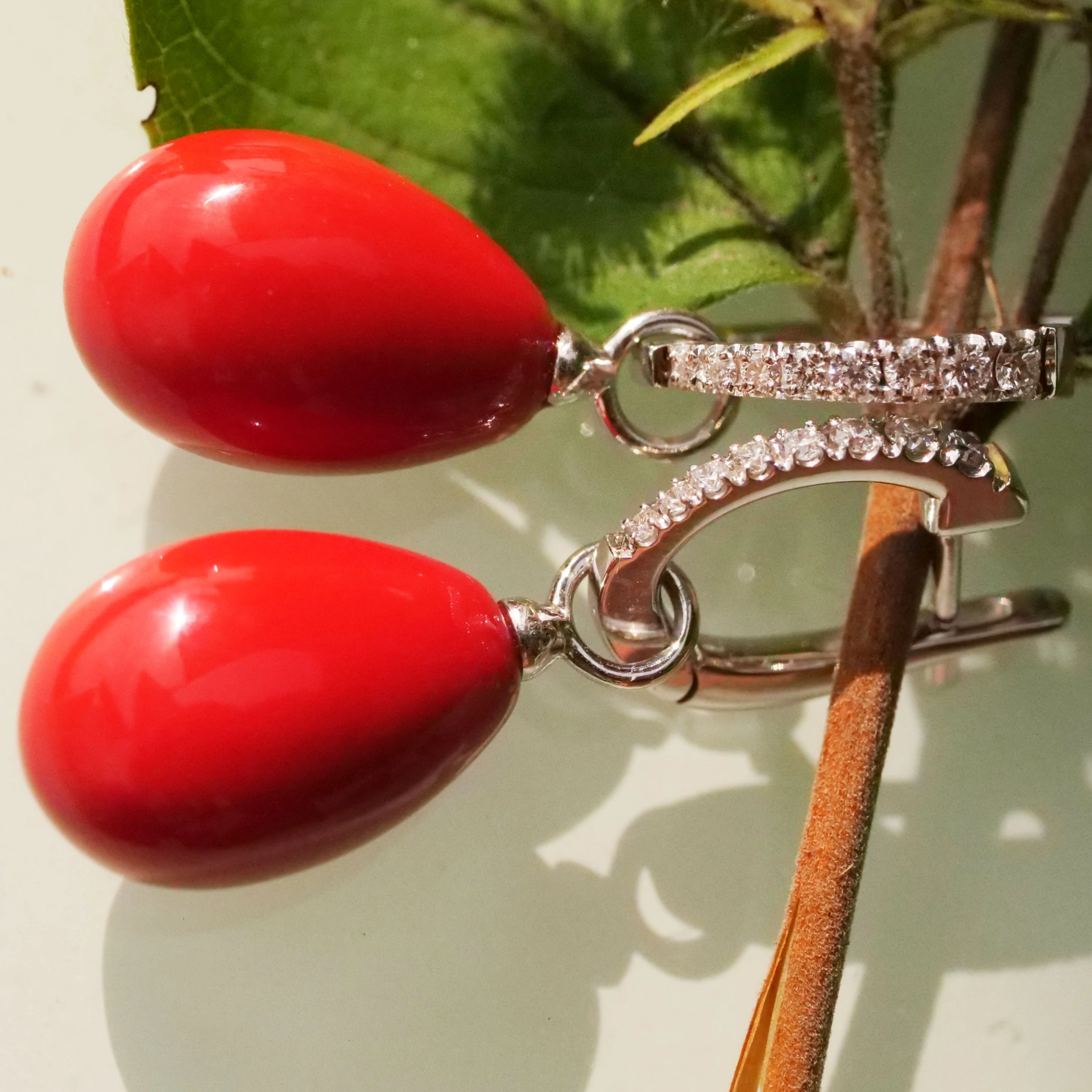Red Sardegna Drop Brilliant Earrings 18 kt White Gold...sooo elegant