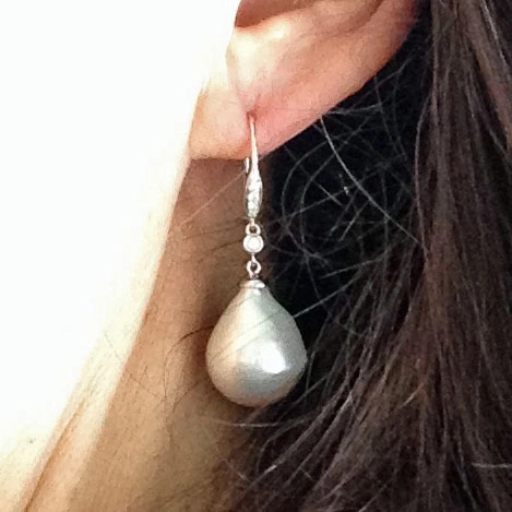 Perl-Brillant-Ohrhänger, 750/-WG.