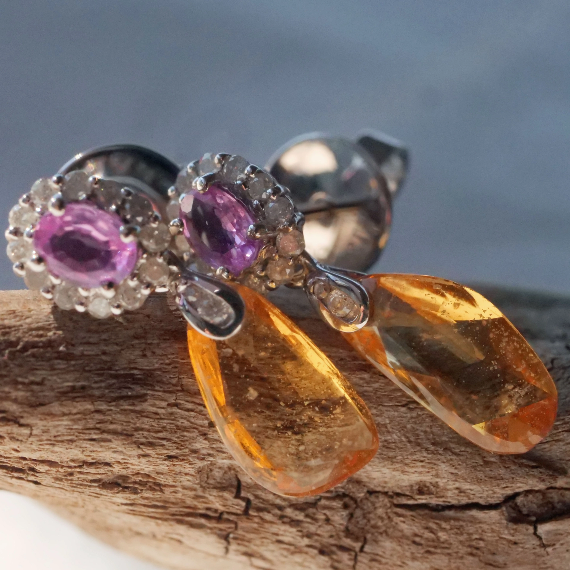 Pink and Yellow Sugarloaf Saphire with Diamond Earrings 18 kt Yellow Gold