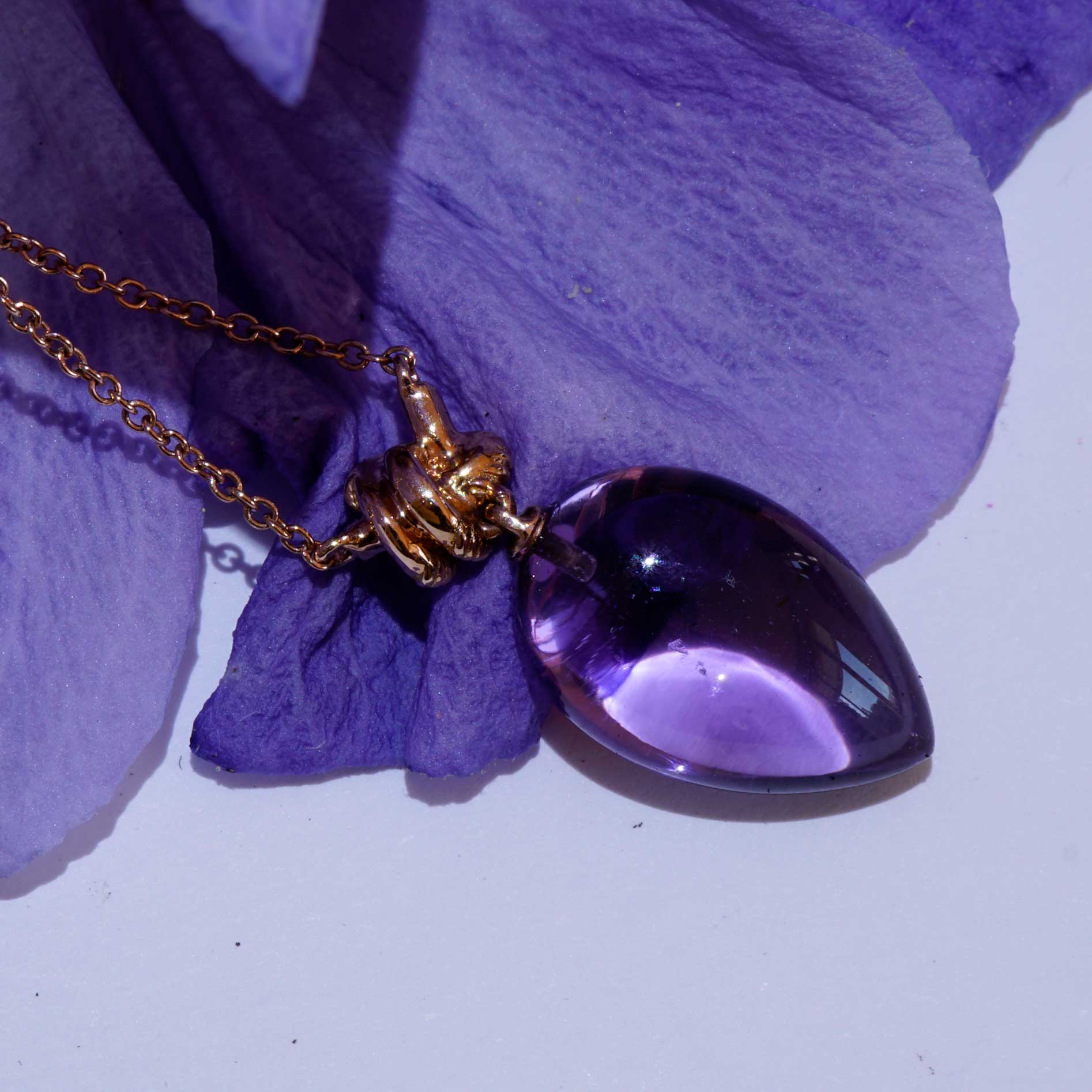 For Sailors... Amethyst Pendant with Chain 750 Rose Gold... delicate Knot Shape with large Amethyst Drop