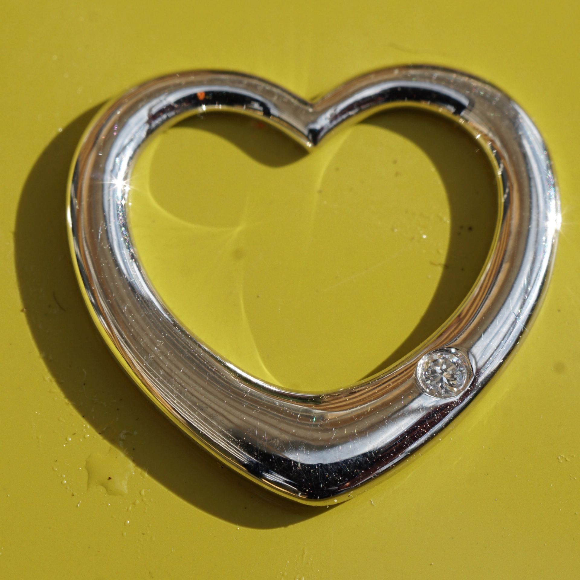 Platin Herz mit Vollschliff Brillant 15 x 14 mm 950er Platin massiv LIEBE MICH