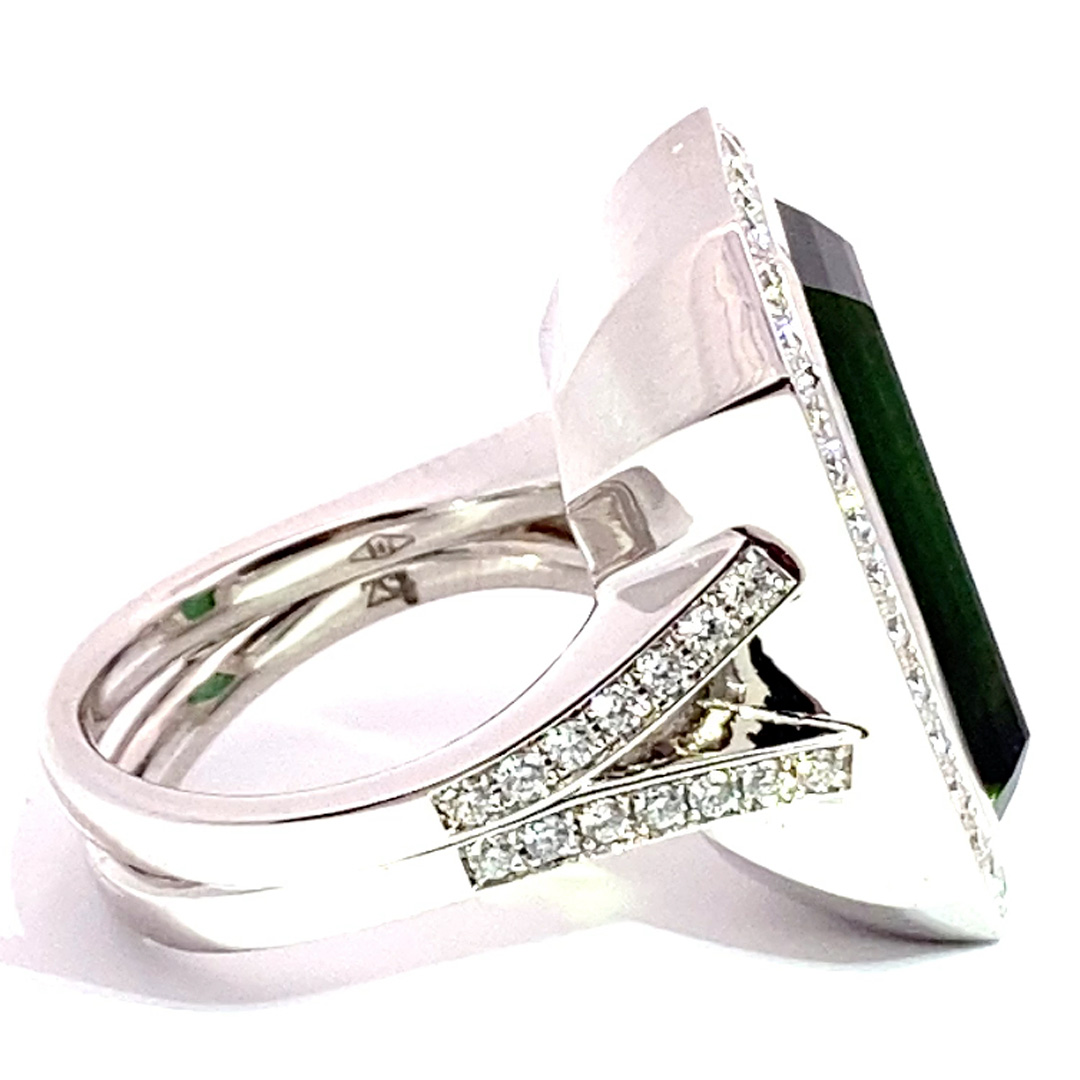 Tourmaline from Afghanistan green 19.79 ct fine Color Eyeclean Investment Gemstone