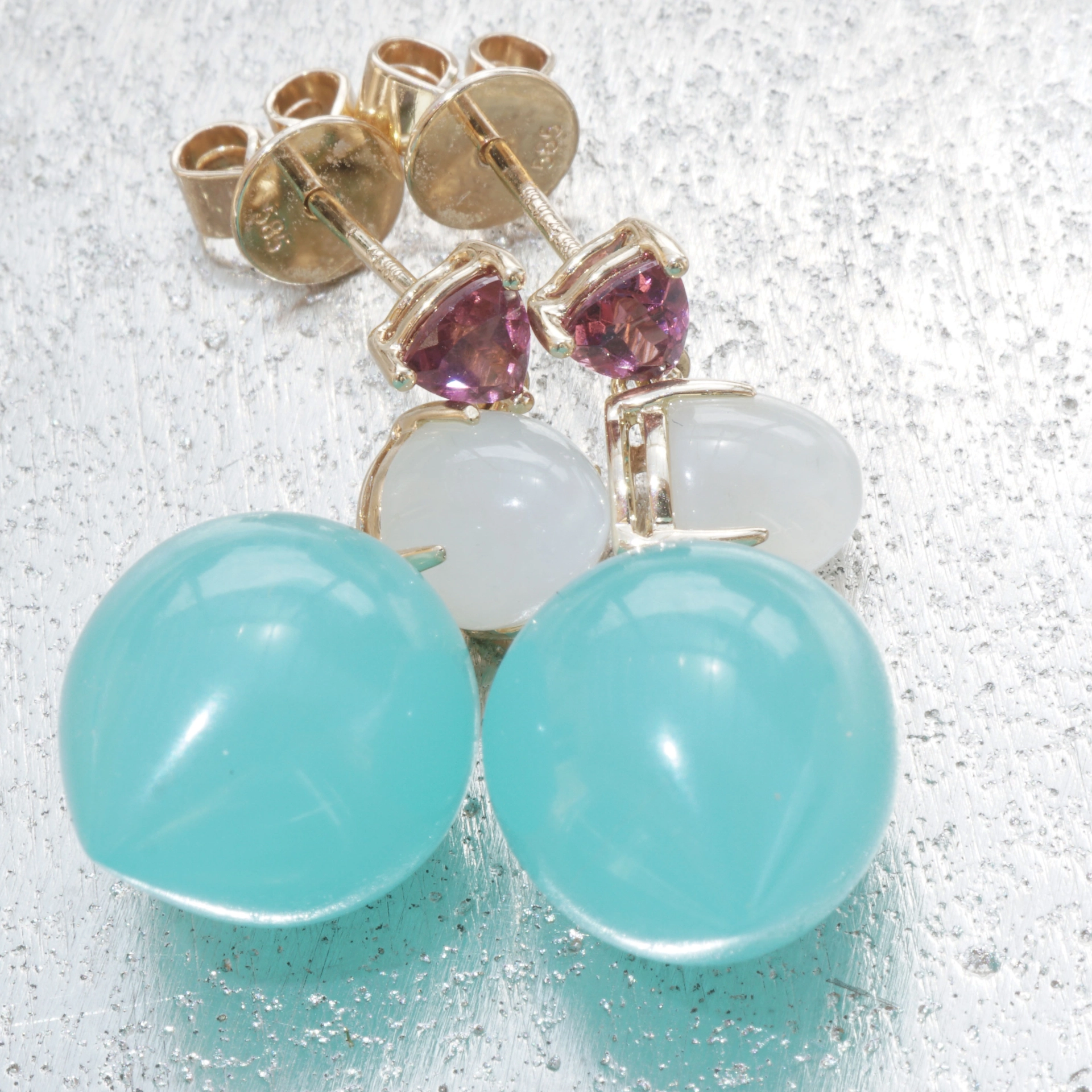 Beautiful Paraiba Blue Calzedon Rhodolite Moonstone Earrings 14 kt Yellow Gold