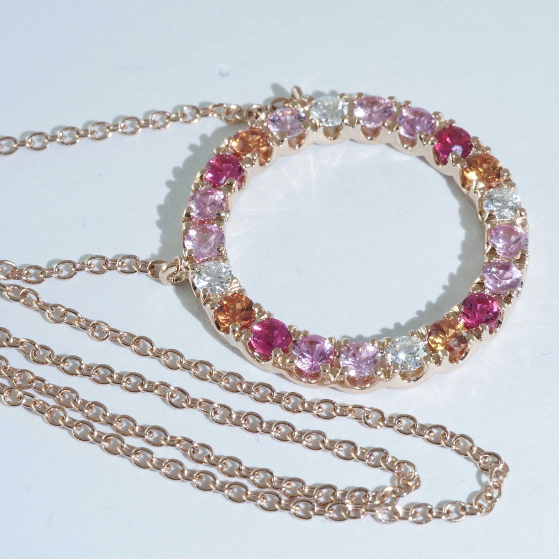 Saphire Brilliant Necklace 18 kt Rose Gold...stunning play of Colors
