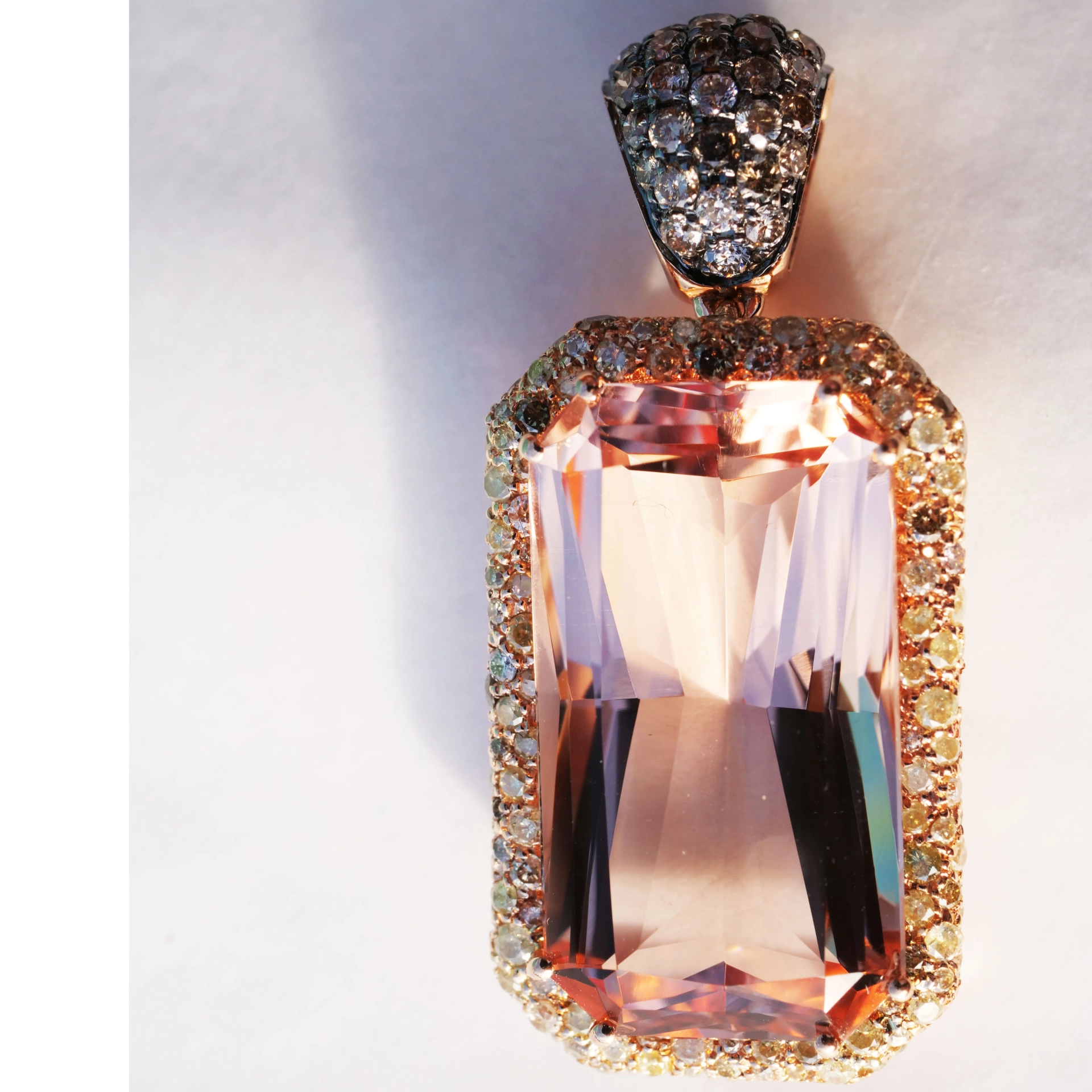 Morganite Diamond Pendant Rosegold 18 kt....wonderful 15 Carat Gem