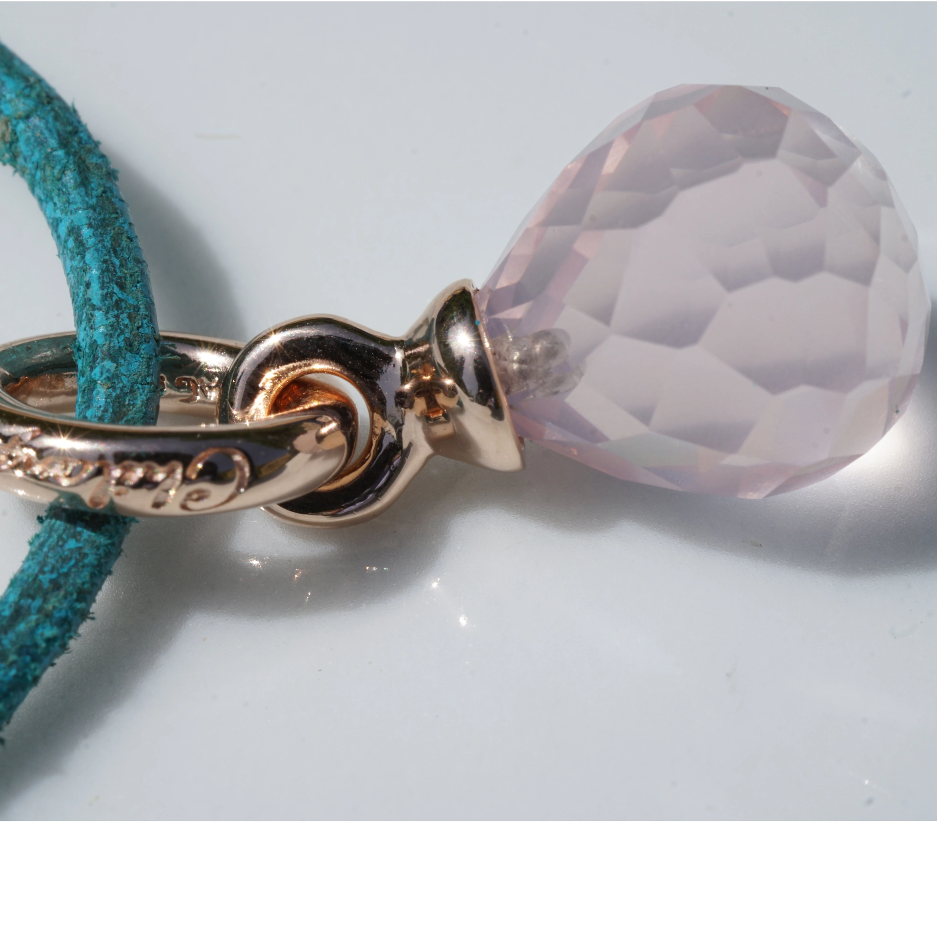 Rose Quartz Pendant Pample Star from the lifestyle Jewelery Manufacturer Chilango