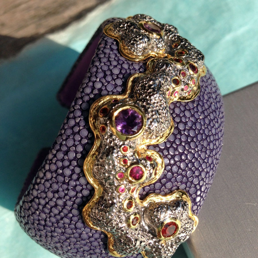 Galaxy Stingray Bracelet 925 Silver with multicolored Saphire