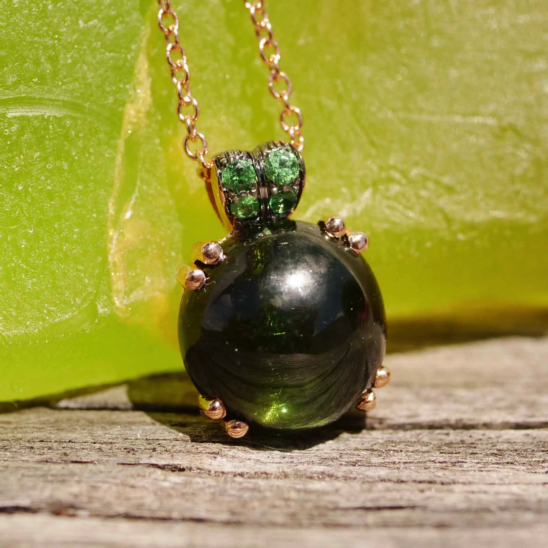 Tourmaline Tsavorite Pendant with Chain 750 Rose Gold... Bubbles.. round Gemstone Cabochons to fall in Love with