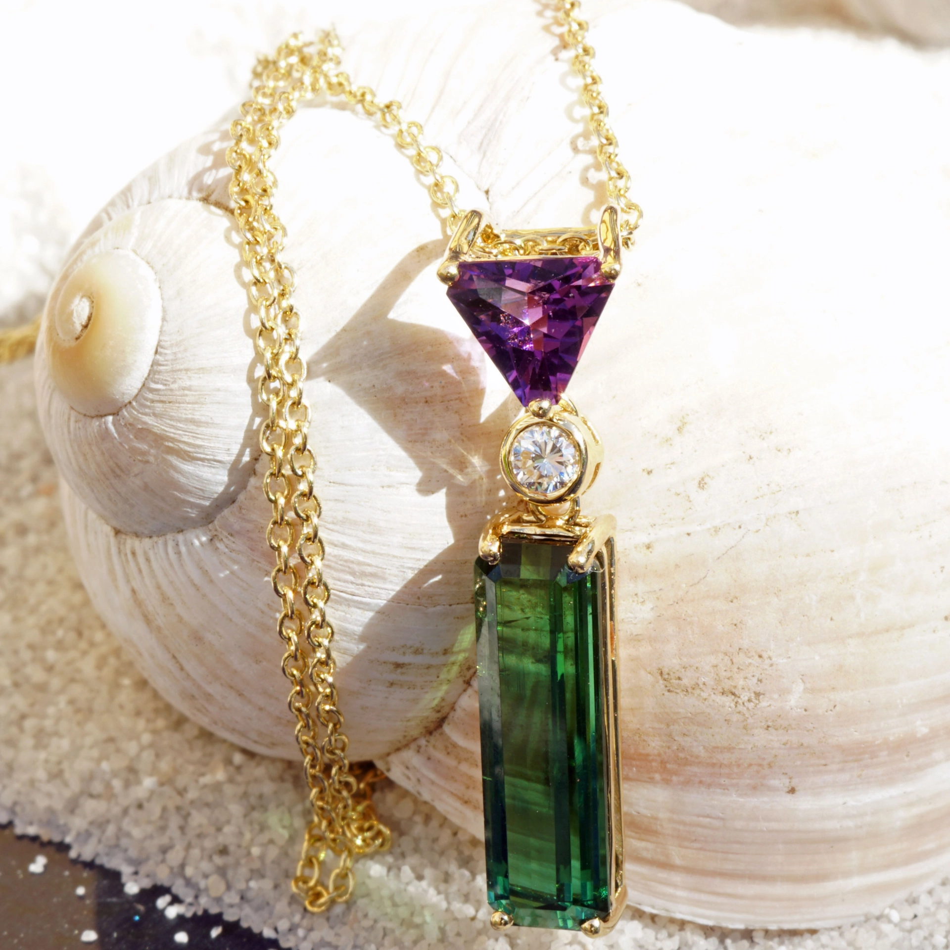 Turmalin Diamant Amethyst Anhänger 2.08 0.41 0.05 ct AAA 750er Gelbgold ...coole Farbenkombination
