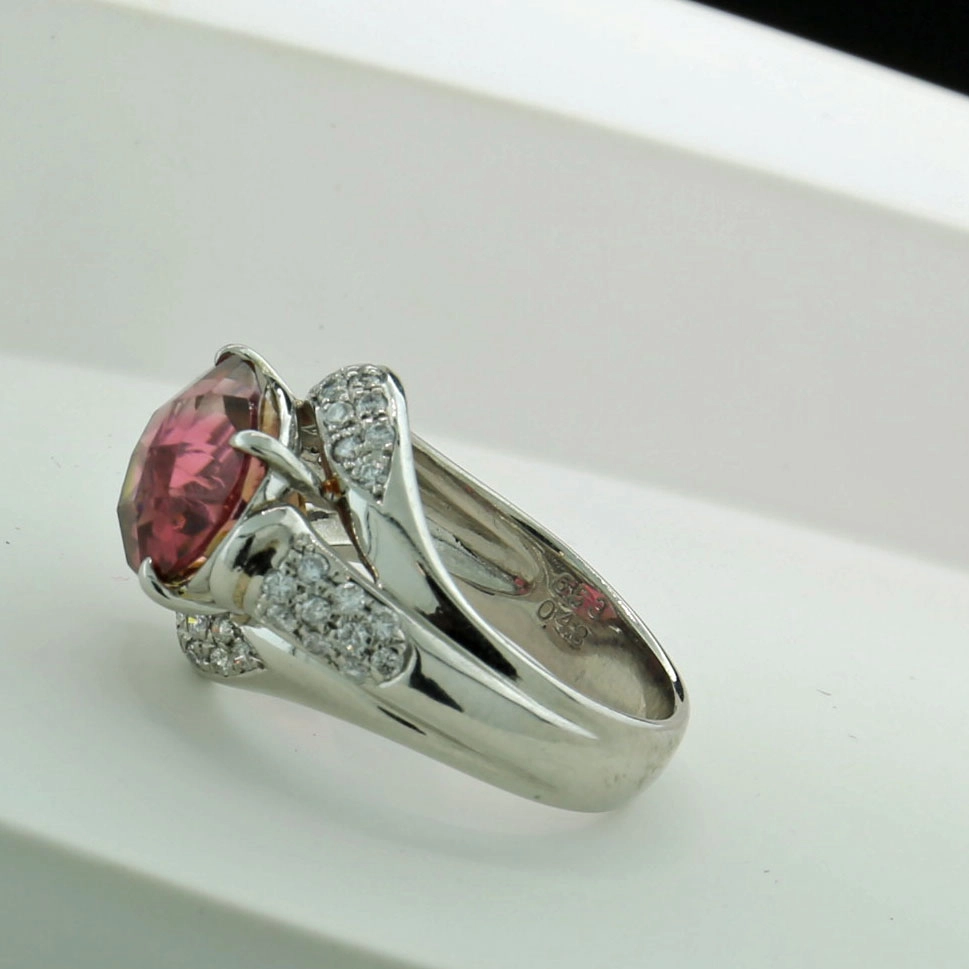 Tourmalin Bicolor Brilliant Ring 18 kt White Gold