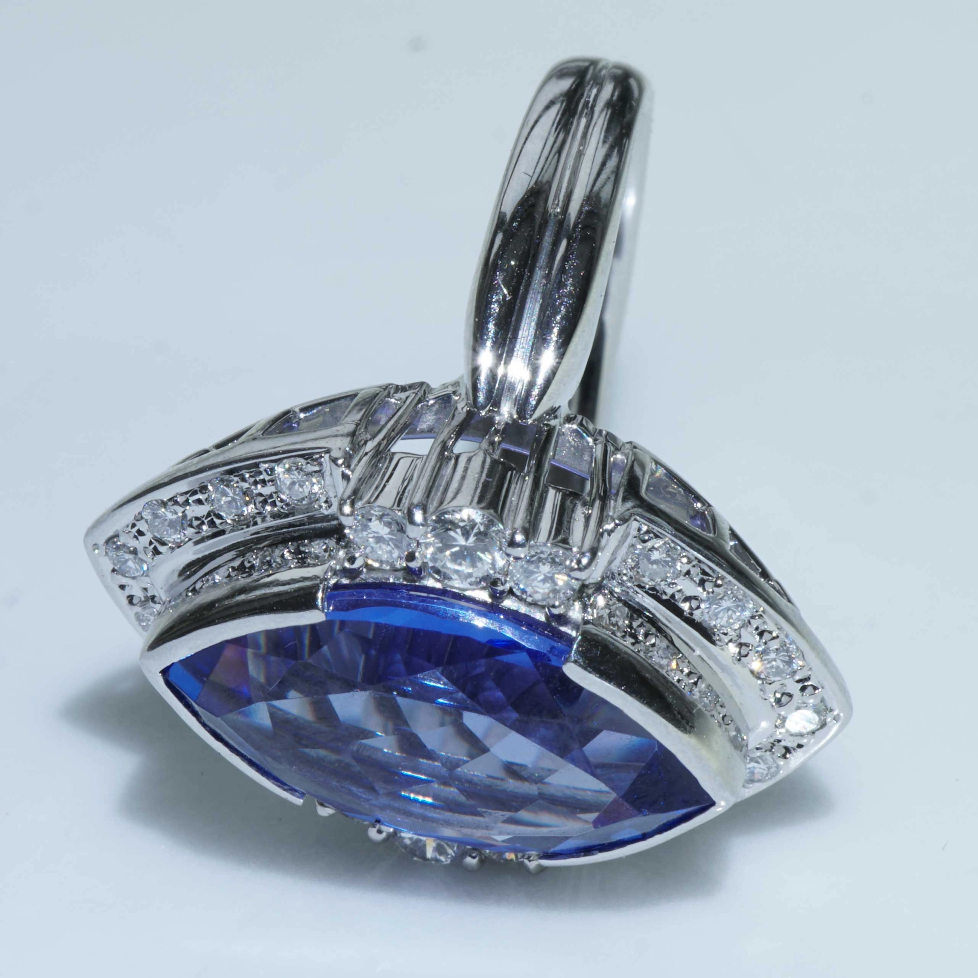Tanzanite Brilliant Ring 900 Platinum 6.42 ct 0.50 ct.. Star of Africa in Navette Shape...soooo beautiful