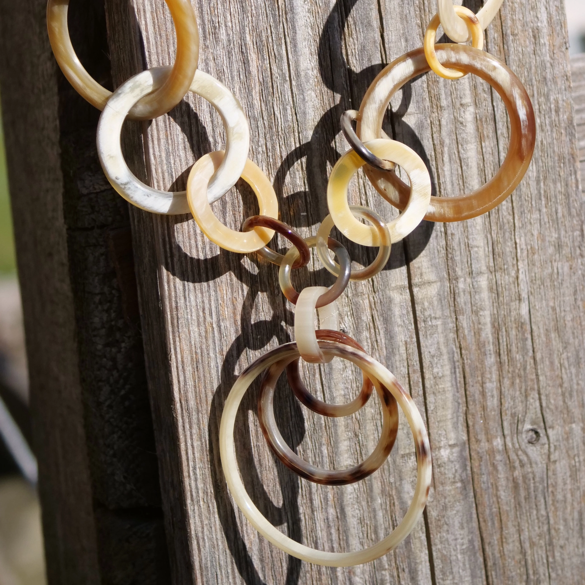 Horn Necklace...very chic....light and easy