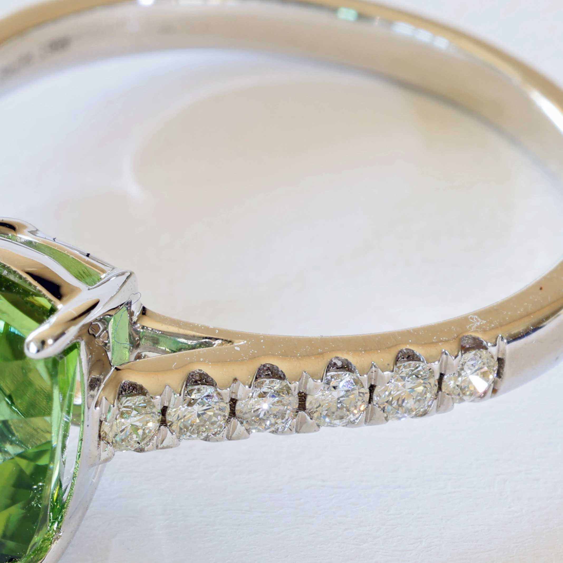 Lagun Green-Blue Tourmaline Brilliant Ring 750 White Gold 3.90 ct 0.27 ct Afghanistan Top Quality