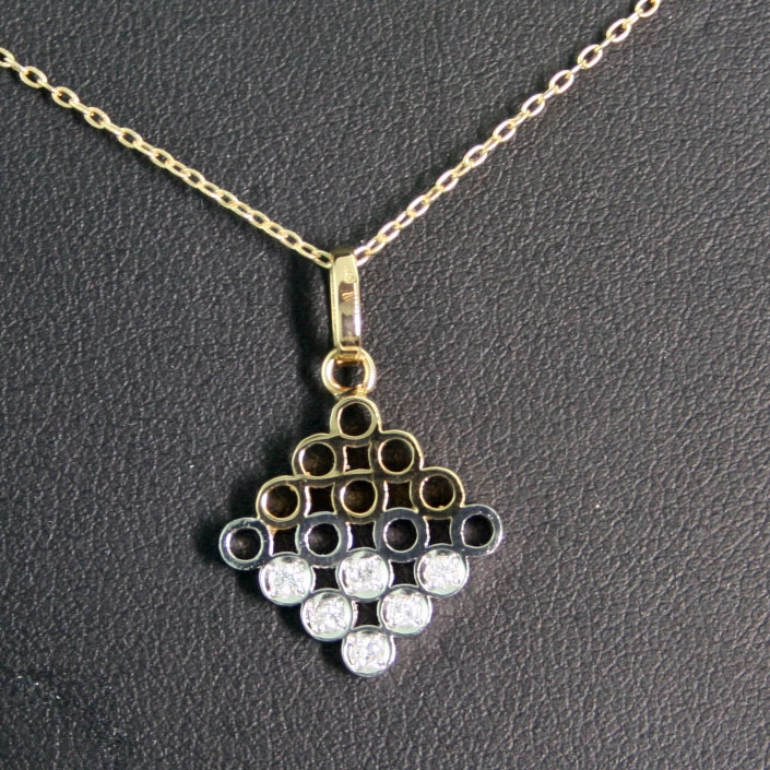 Diamant-Anhänger mit Kette, 900er-Platin/750er-Gelbgold,