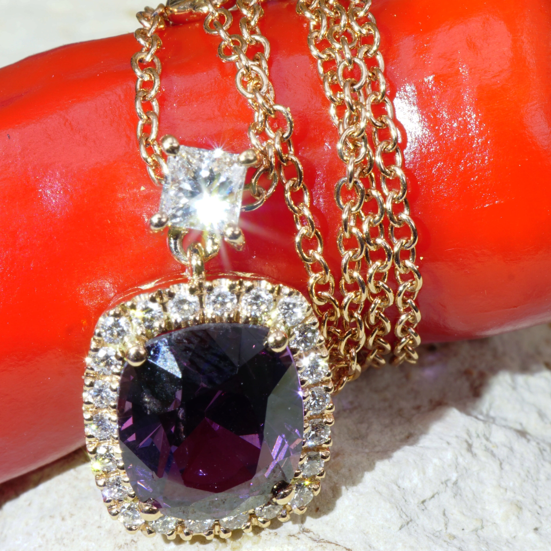 Purple Spinel Diamond Necklace 2.35 ct AAA+....Great Luminosity 18 kt whitegold