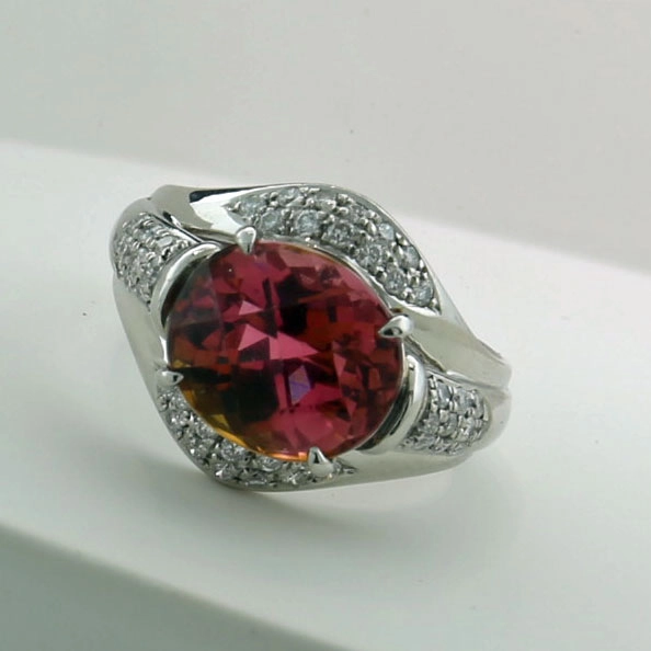 Tourmalin Bicolor Brilliant Ring 18 kt White Gold