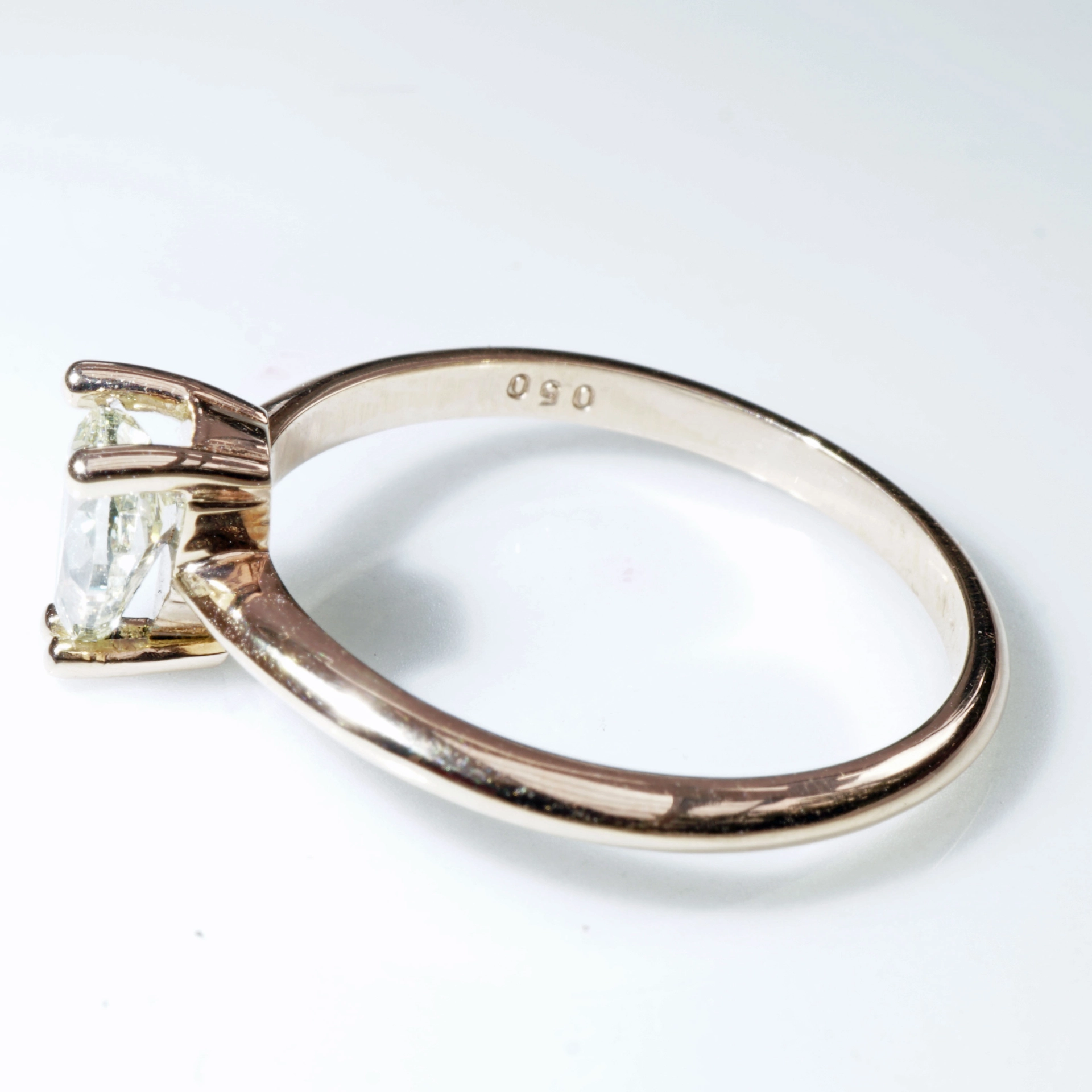 Fancy Yellow Diamond Ring NATURAL Pear 0.50 ct 750 GG Silhouette Jewelry Bentner-