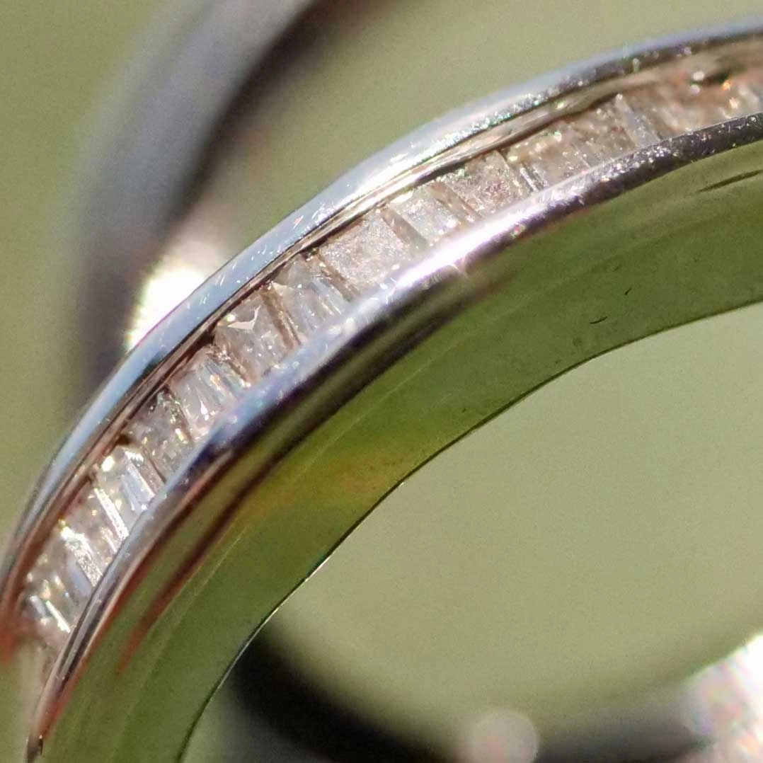 Diamond hinged hoop Earrings 0.25 ct 18 kt Whitegold ideal for hanging Pendants