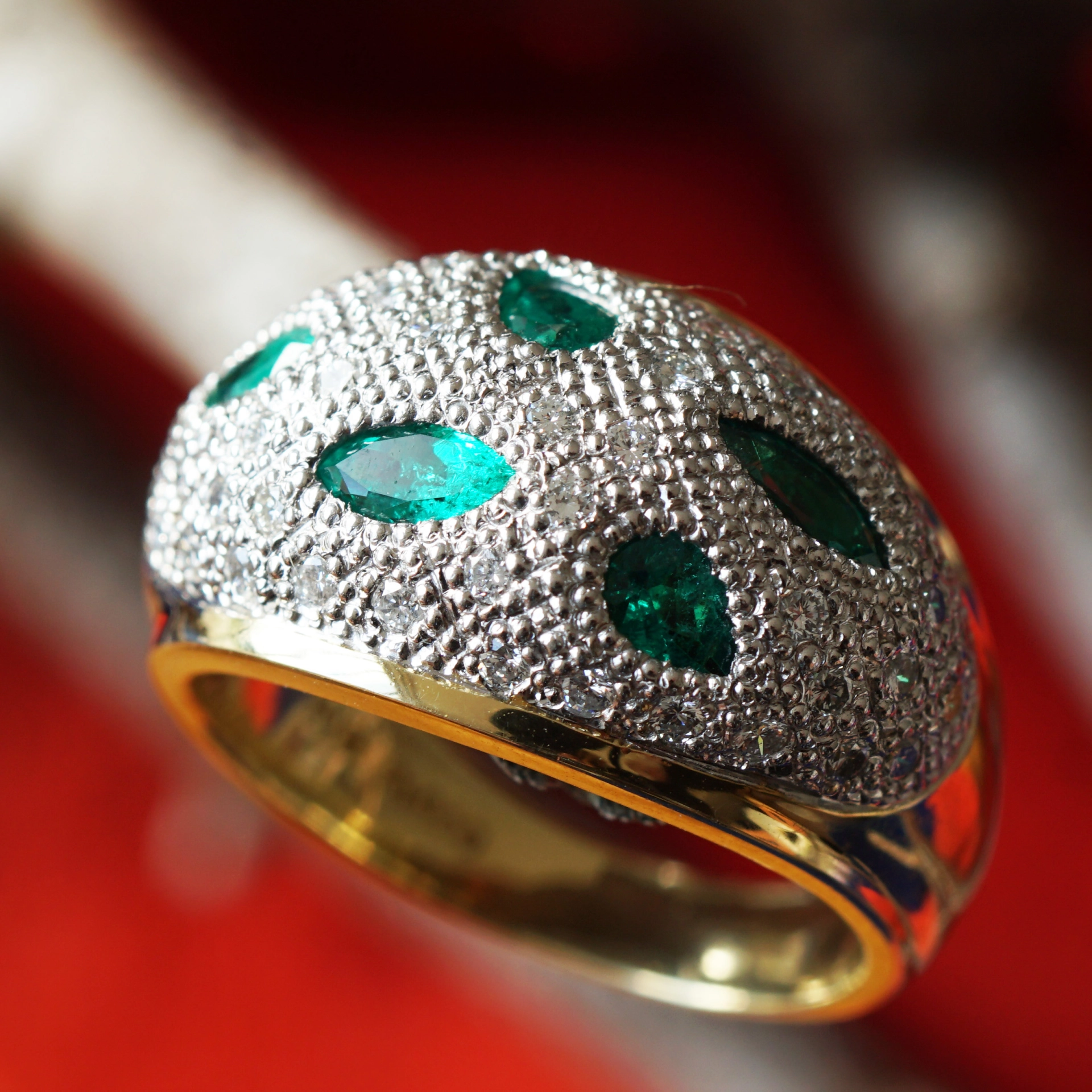Emerald Brilliant Ring 750 Yellowgold 900 Platinum Tiger Eye poisongreen