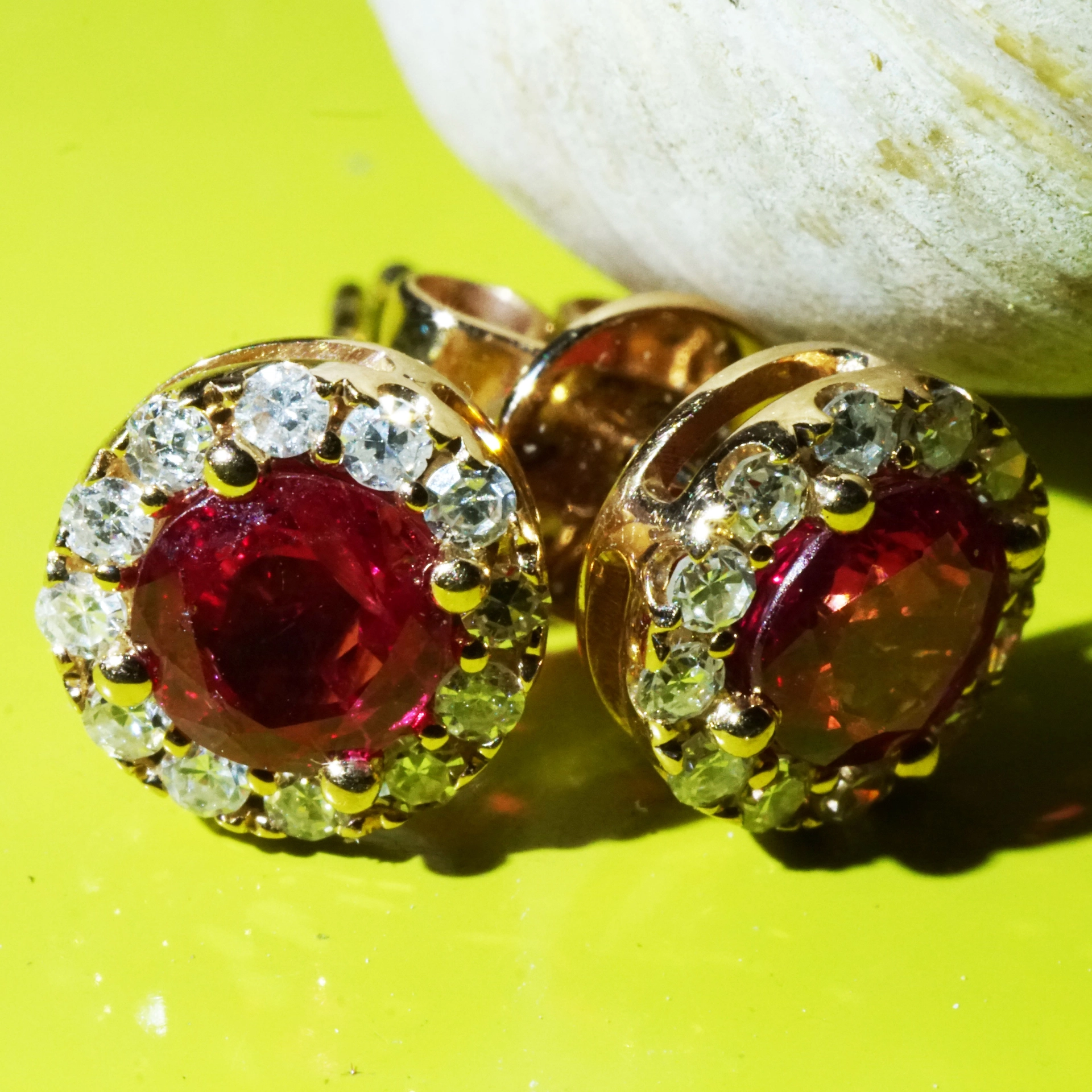 As the Star ...two Burma Rubies...great Color 18 kt Rosegold