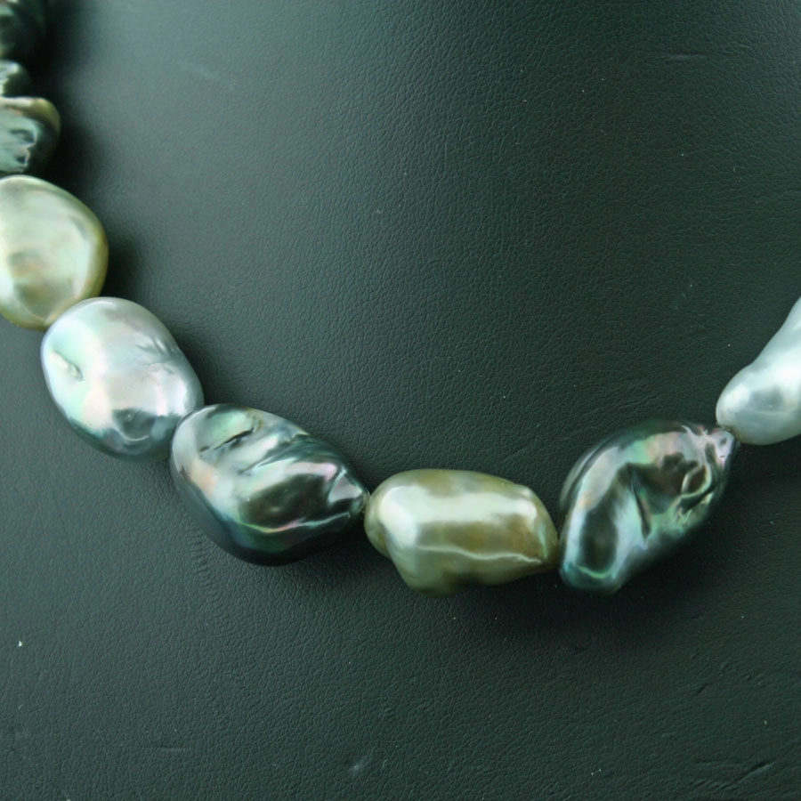Tahiti-Südsee-Zuchtperl-Kette-14,8x12,4 mm-barock
