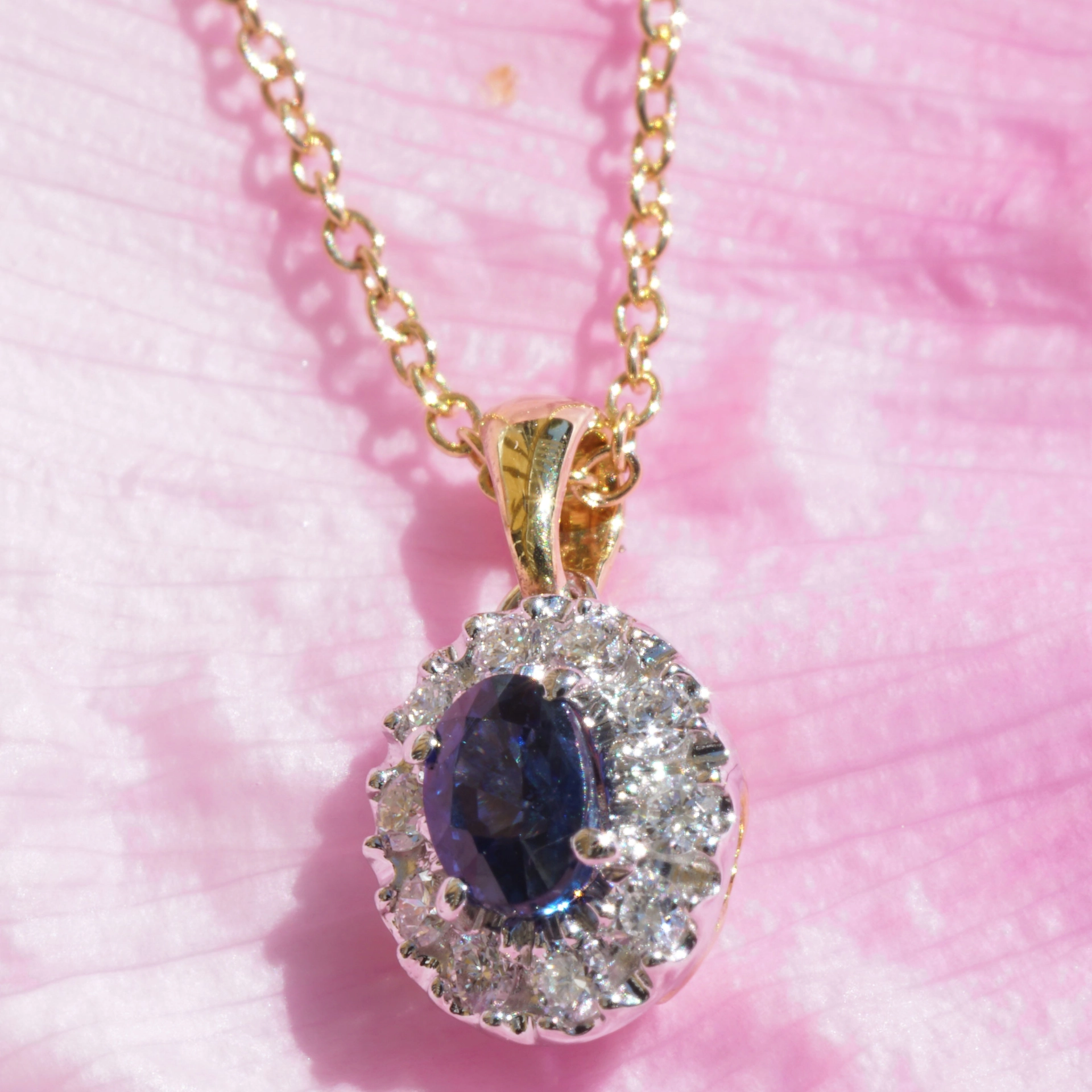 Saphir Brillant Anhänger m. Kette hergestellt in Traditionsgoldschmiede 750er Gelbgold