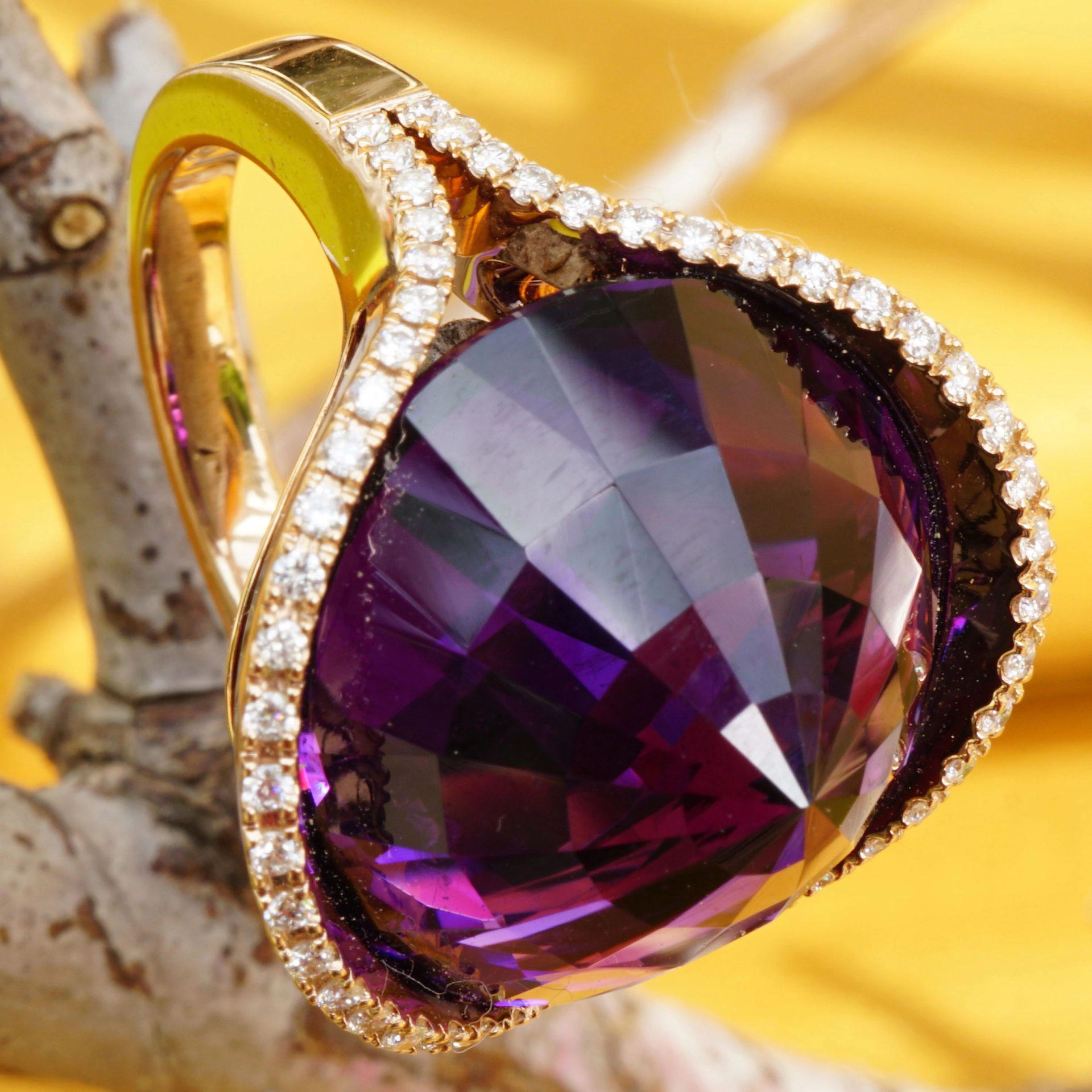 Amethyst designer ring 750 yellow gold designed in Valenza with certificate .. Italian attitude to life