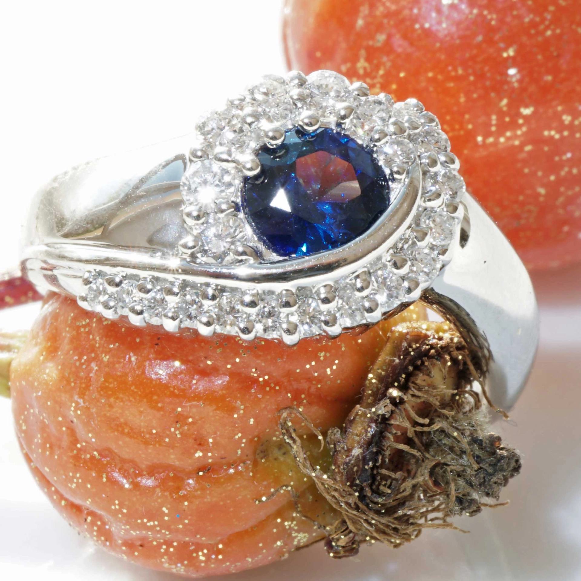 Saphire Diamond Ring Platinum 0.62 ct 0.34 ct...what a fine Quality...