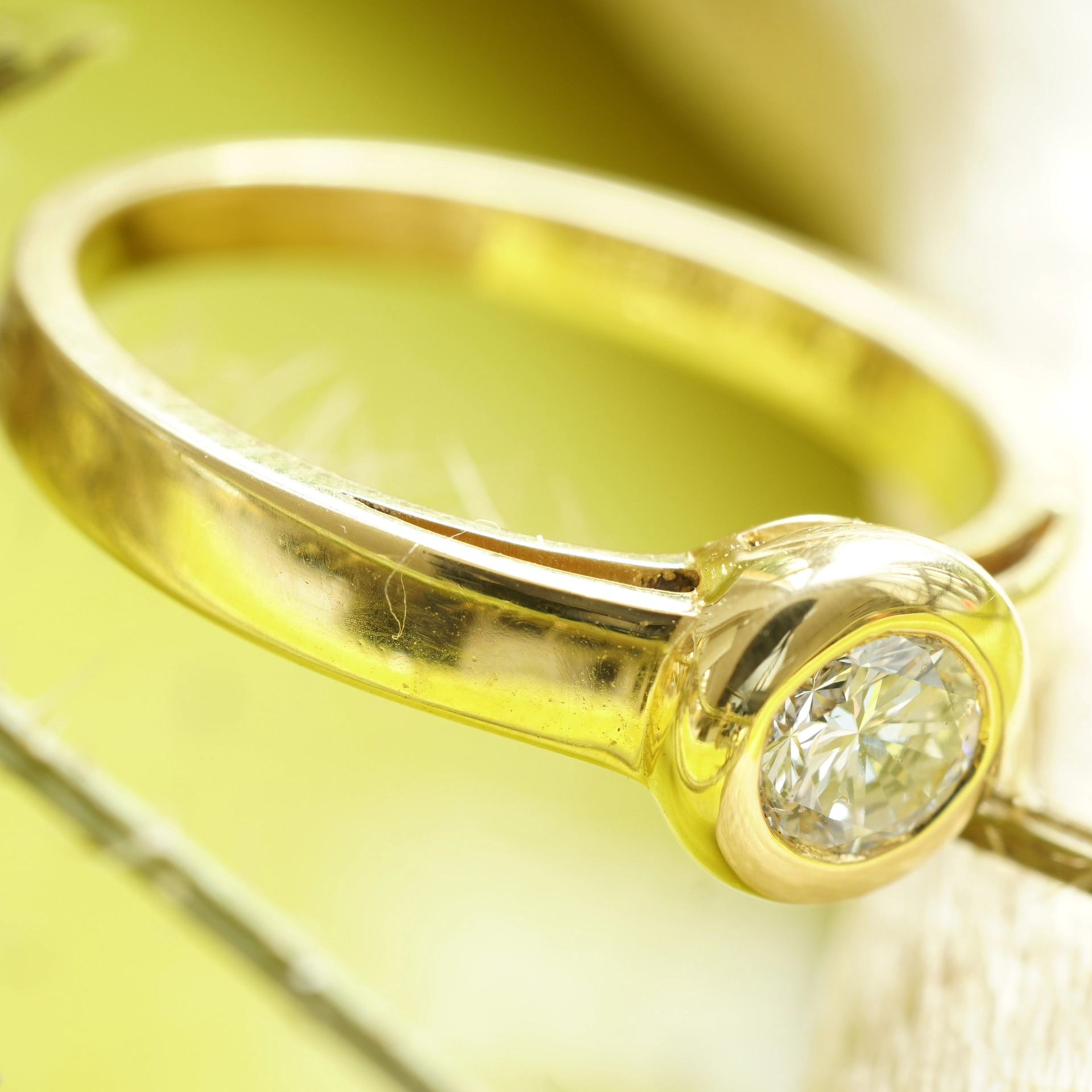 Solitaire Brilliant Ring 0.375 ct TW P1 750 Yellowgold 5 mm D... Great Brilliance