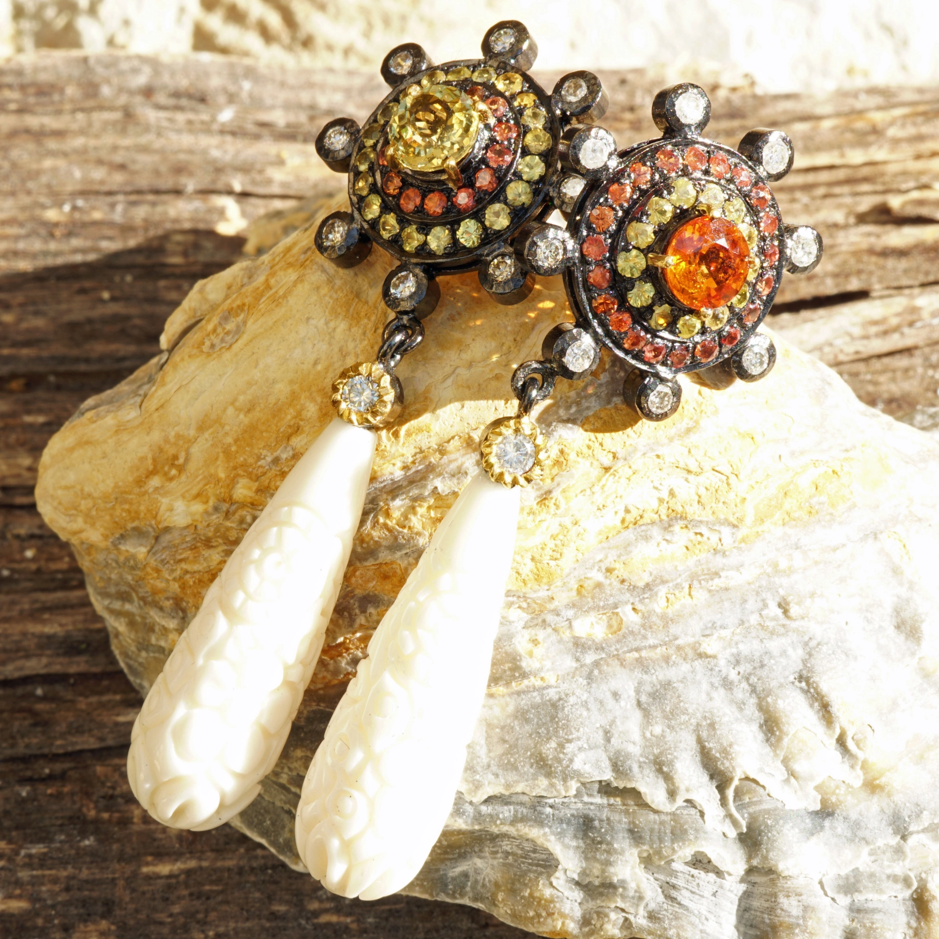 Padparadscha saphire  carved bone magnificent jewelry a thousand and 1 night tale