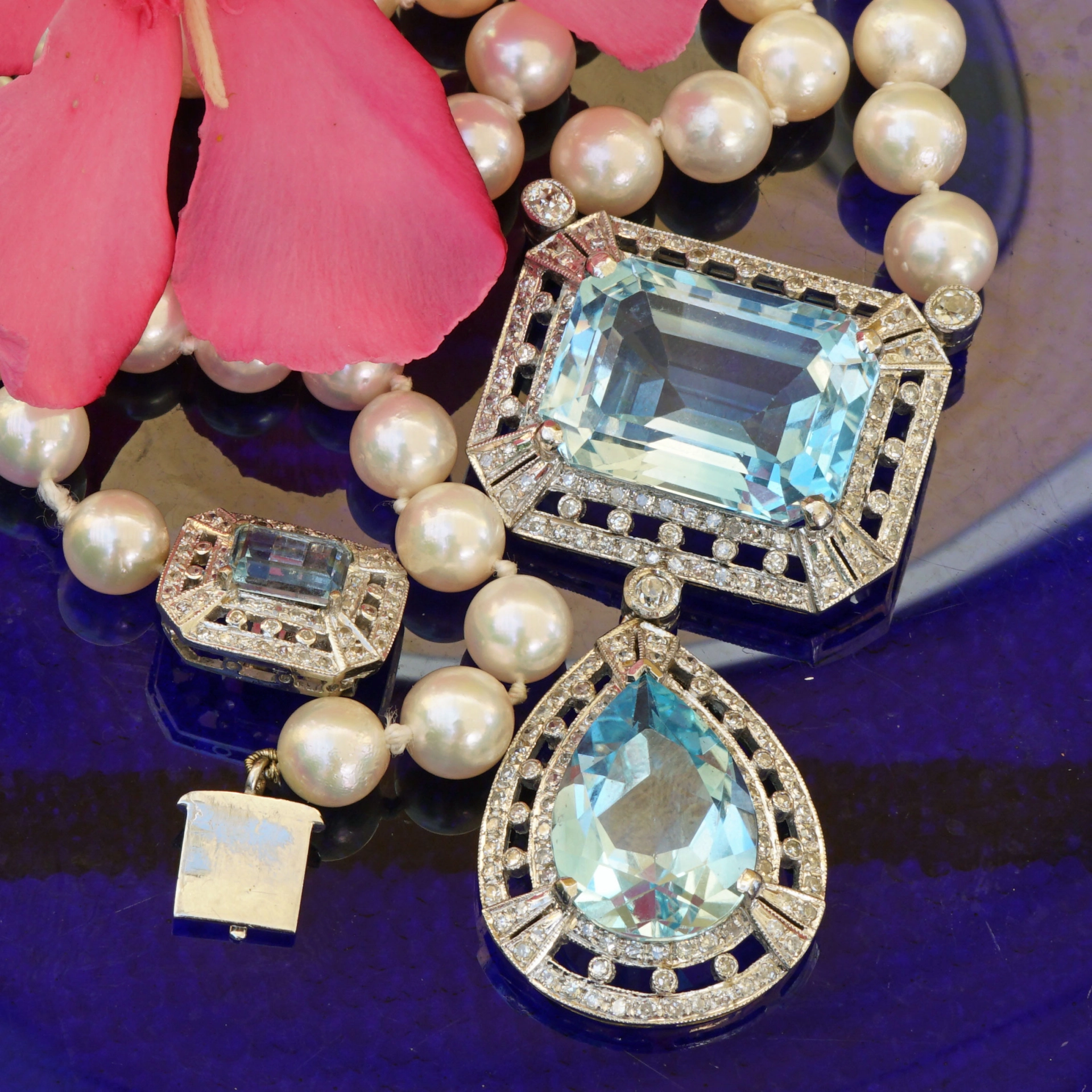 Blautopas Brillant Collier mit Akoya Zuchtperlen 750er Weissgold....ein PRACHTCOLLIER