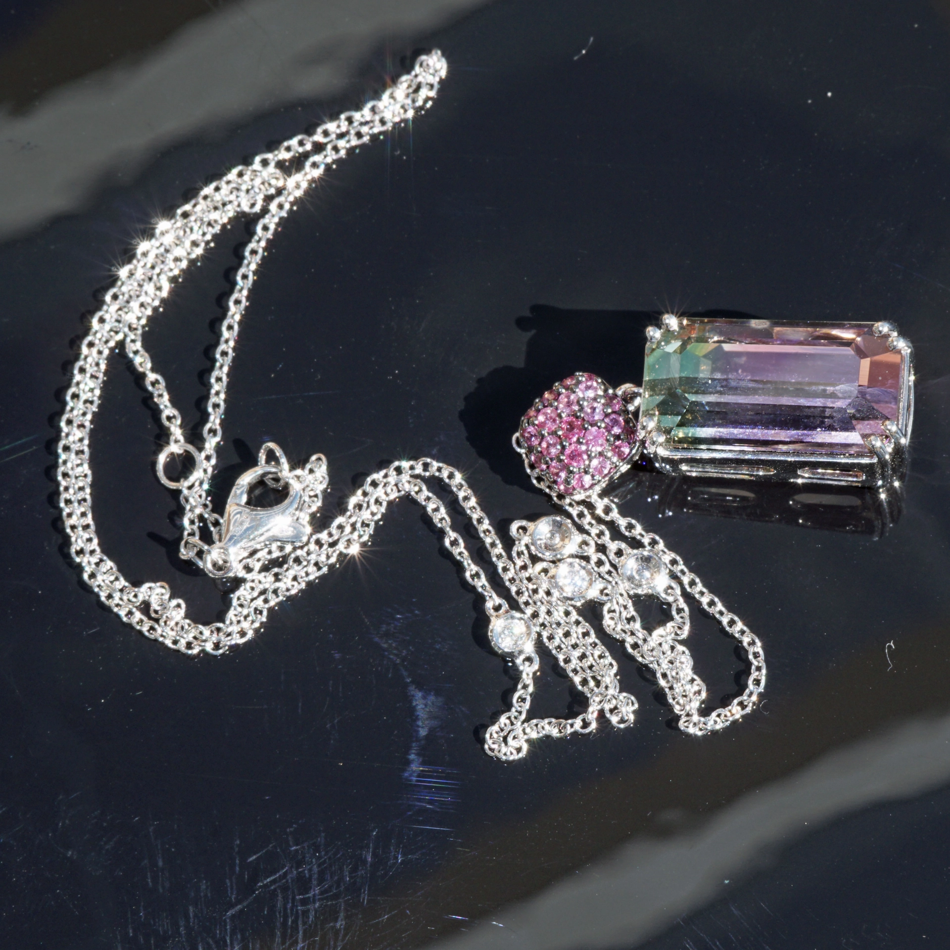 TOP Tourmaline Saphire Brilliant Pendant in 750 White Gold green-pink bicolor 12.57 ct Afghanistan