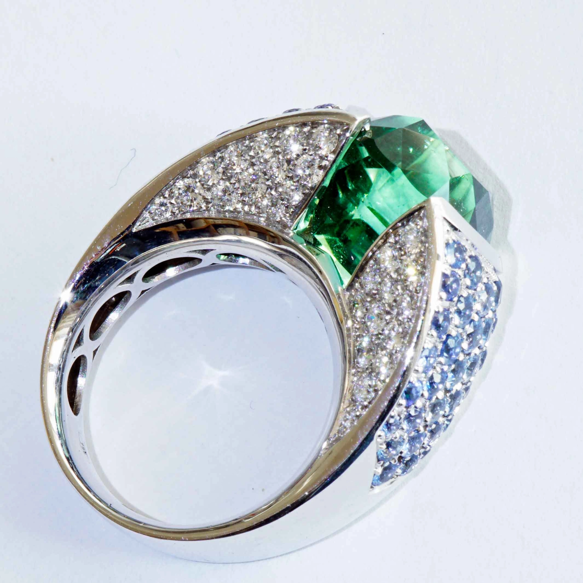 Lagoon Green Turmalin Saphire Brilliant Ring 18kt Whitegold Afghanistan AAA+ 