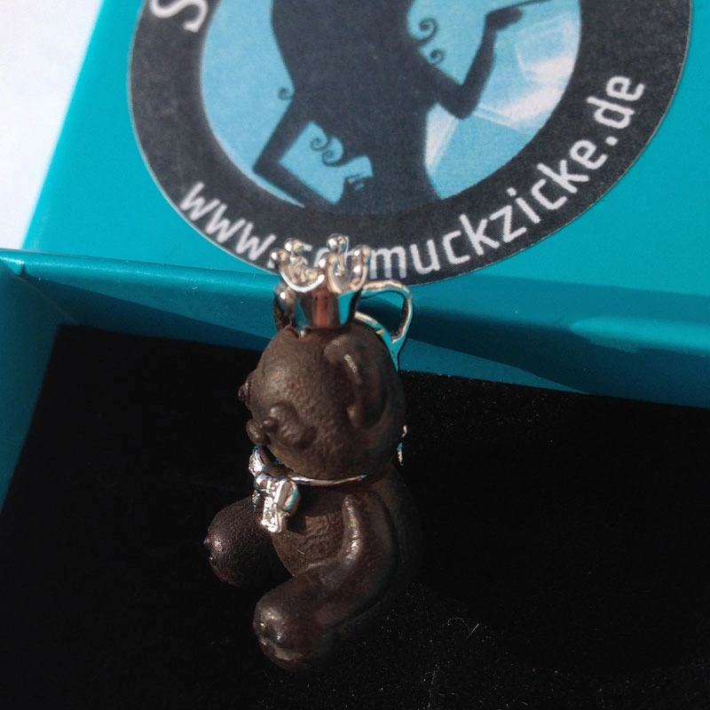 Brillant-Anhänger "Teddybärchen mit Krone", 750/-Weißgold/-18 kt
