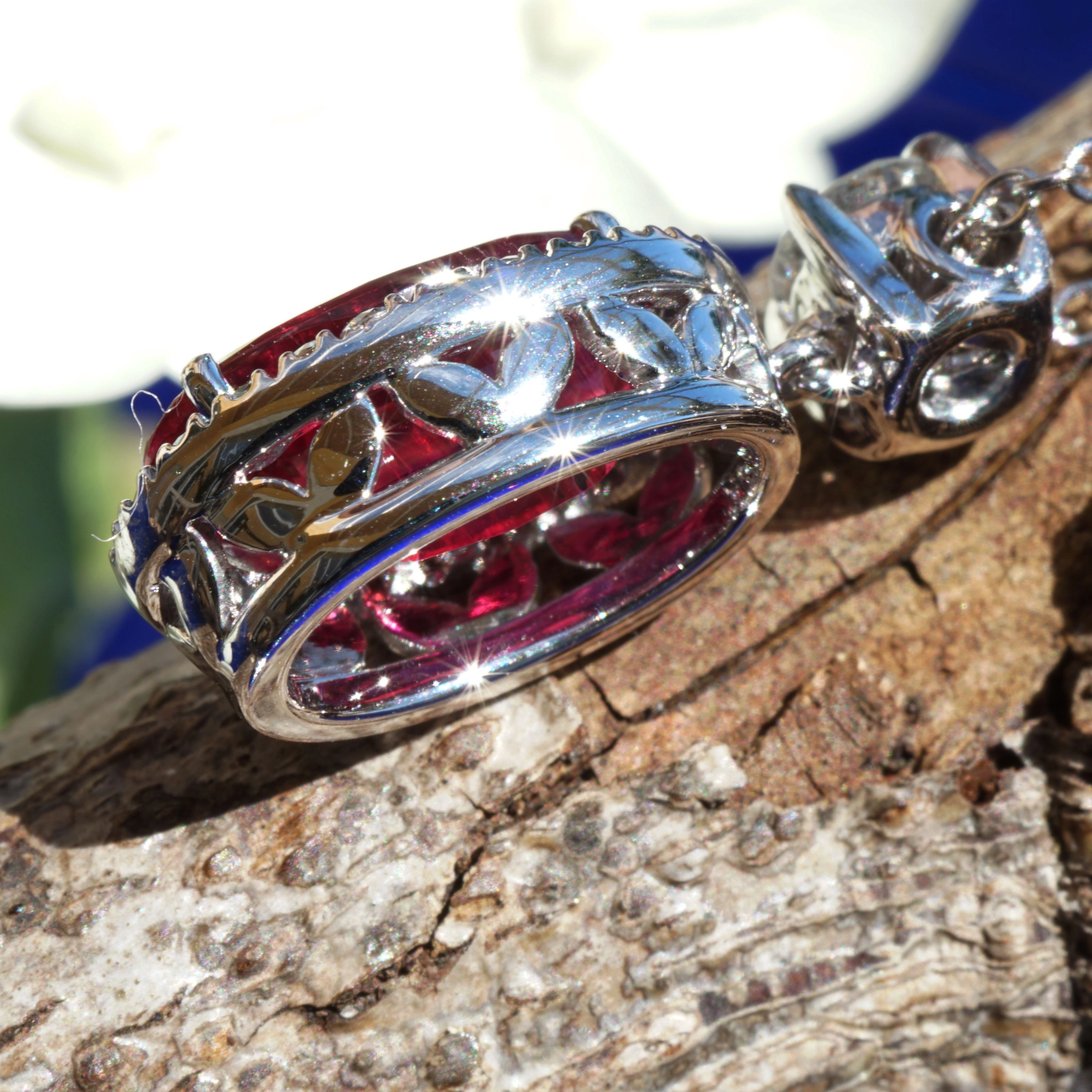 Rubelith Brilliant Pendant with Chain 750 White Gold from traditional goldsmiths...magnificently beautiful